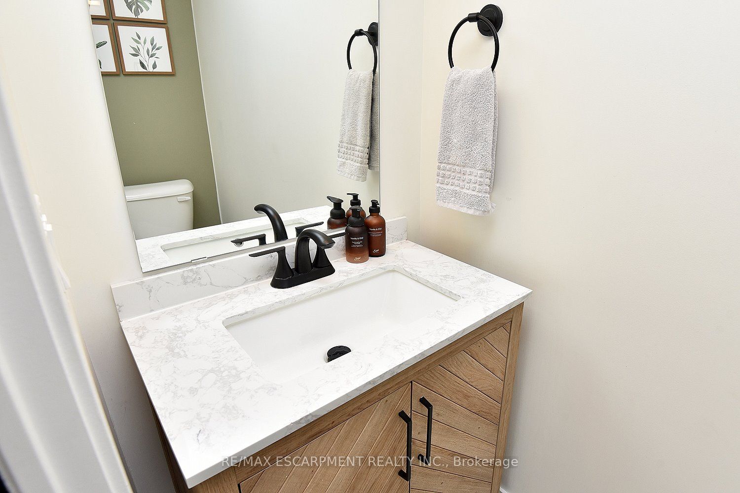 1135 Cooke Boulevard 112 Property Photo 16