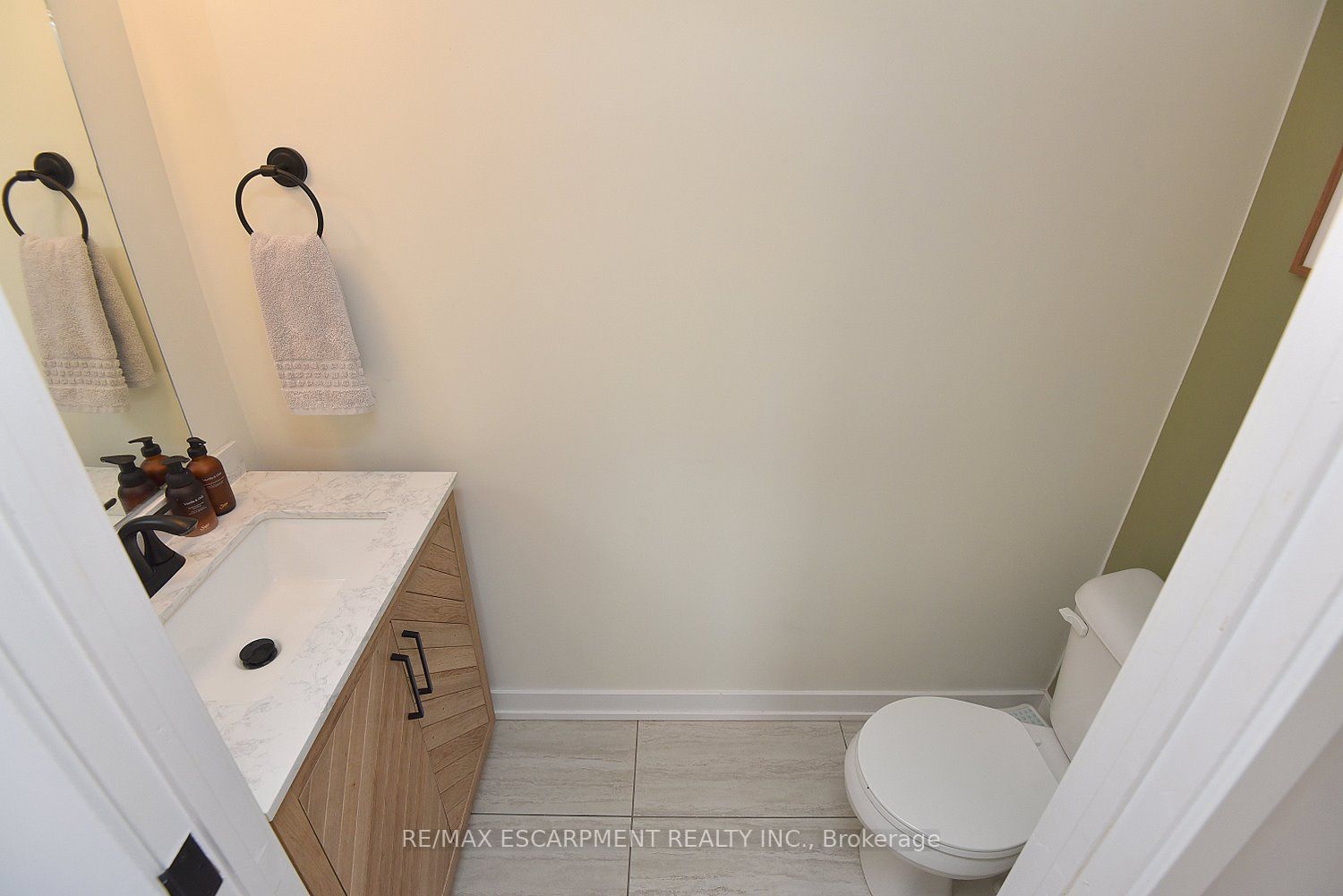 1135 Cooke Boulevard 112 Property Photo 17