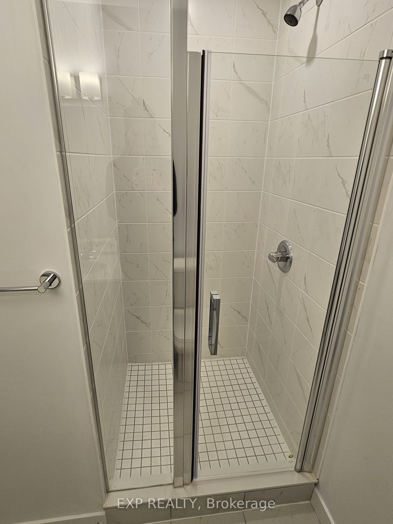 2433 Dufferin Street 703 Property Photo 15