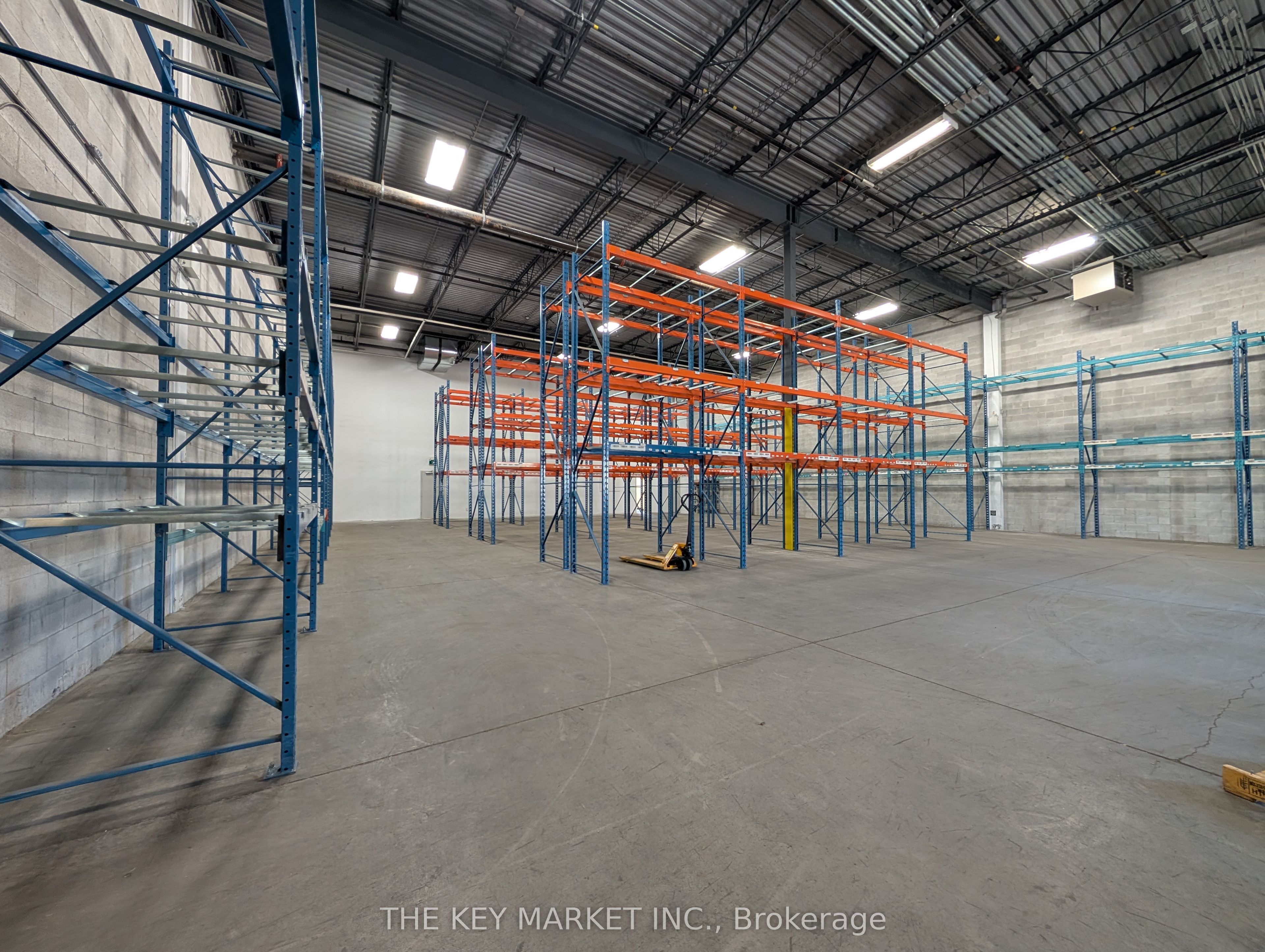3600a Laird Road 9-11 Property Photo 1