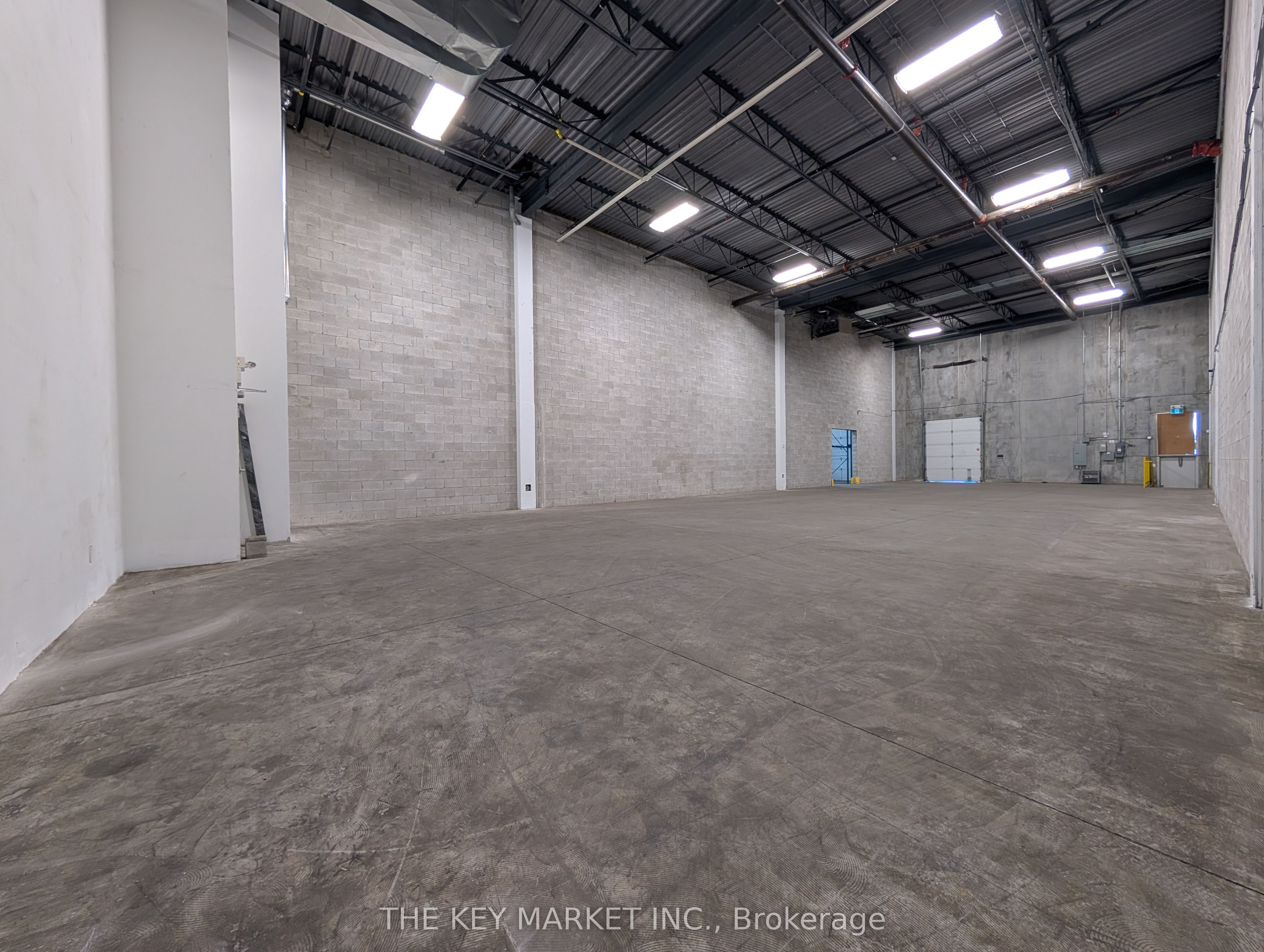 3600a Laird Road 9-11 Property Photo 11
