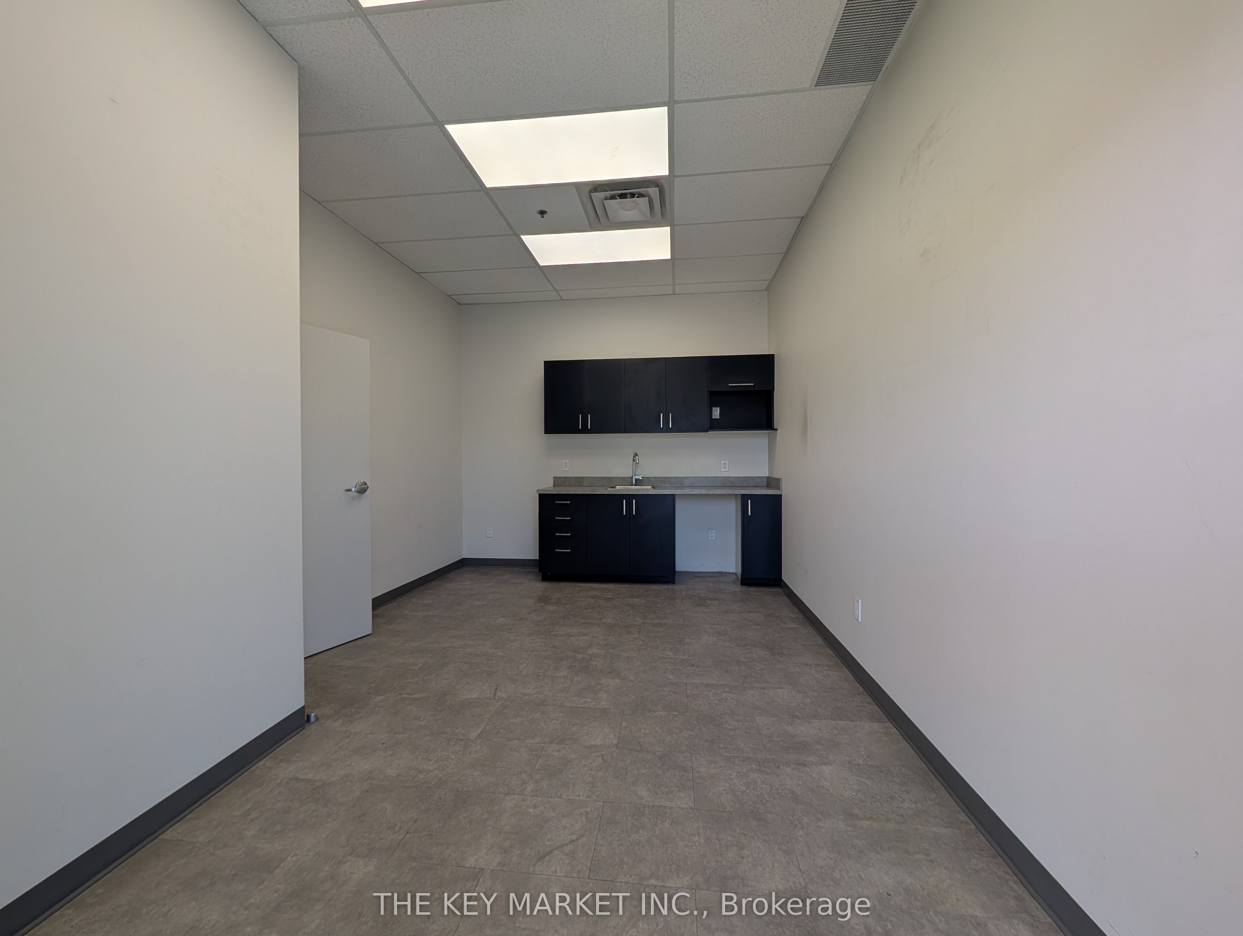 3600a Laird Road 9-11 Property Photo 18