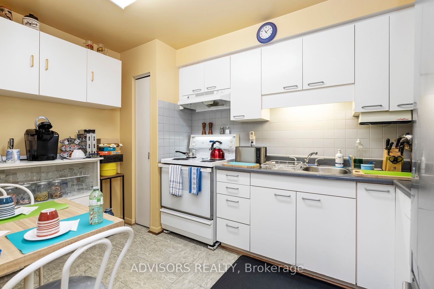 256 John Garland Boulevard 121 Property Photo 5