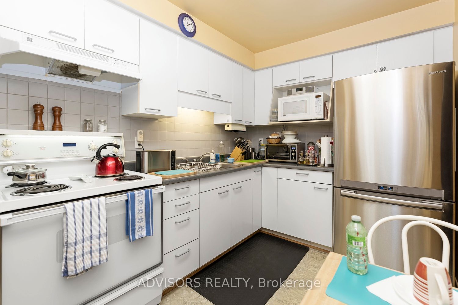 256 John Garland Boulevard 121 Property Photo 6
