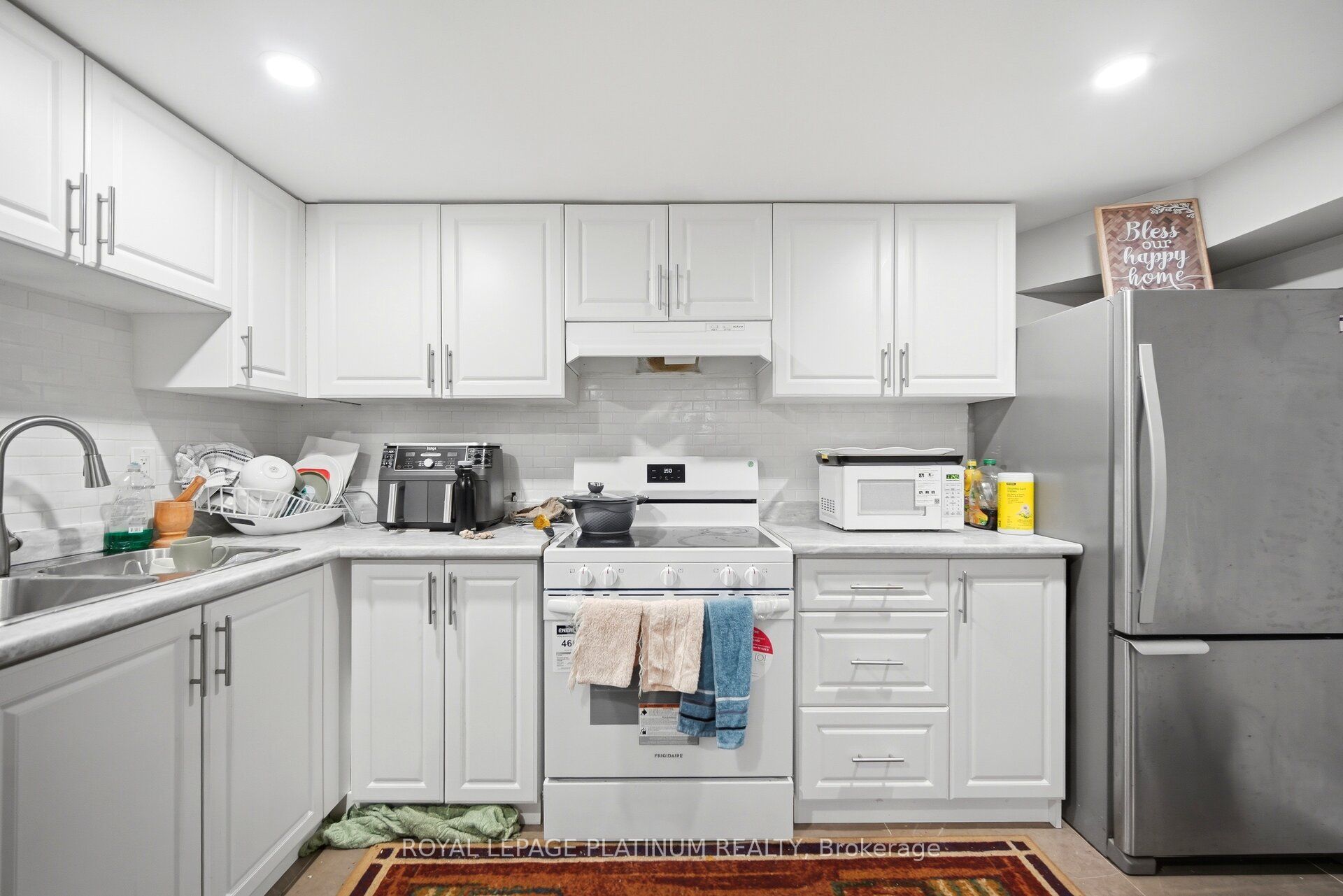 19 Golding Avenue Property Photo 25