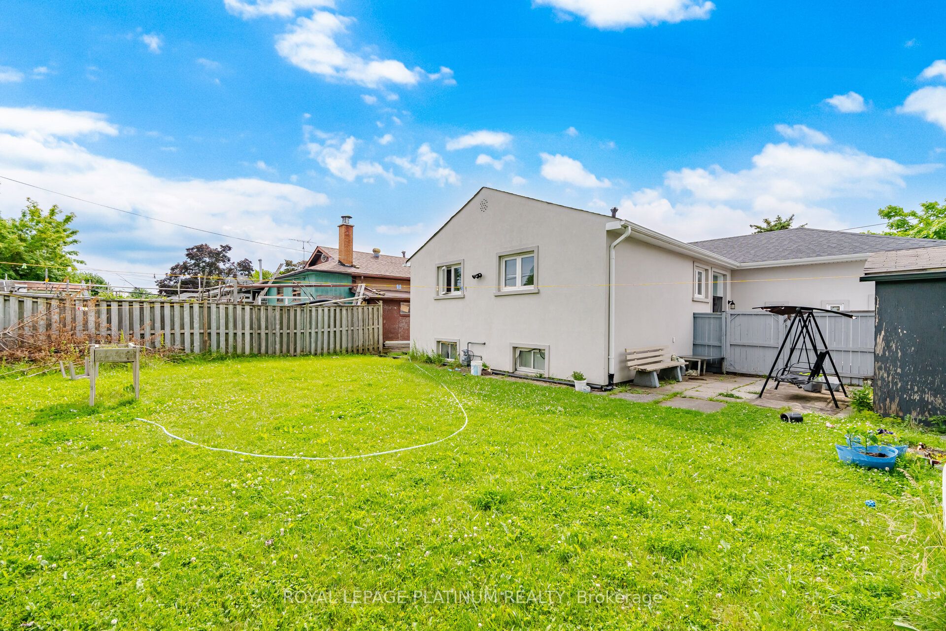 19 Golding Avenue Property Photo 34
