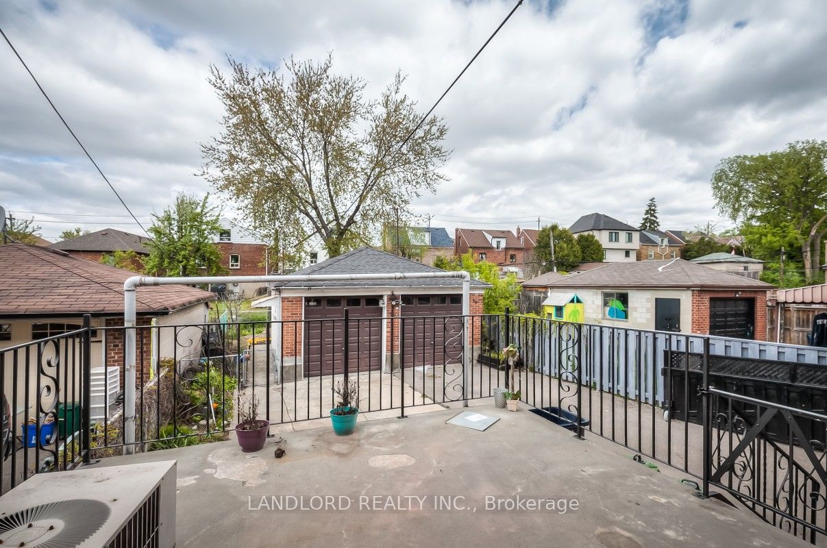 36 Yore Road Main Property Photo 4