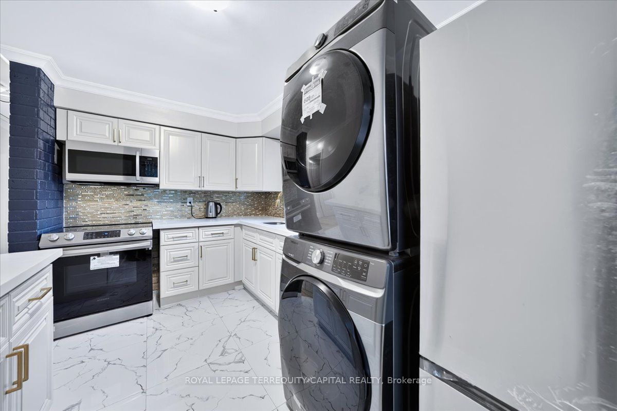 175 Clearbrooke Circle Property Photo 18