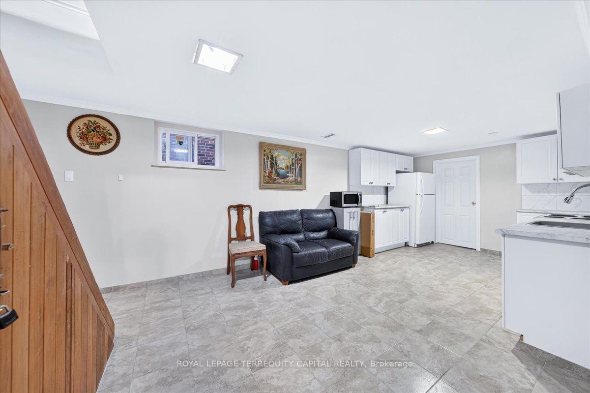 175 Clearbrooke Circle Property Photo 30