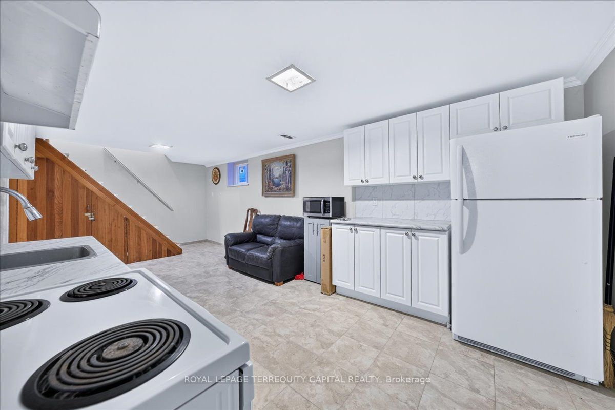 175 Clearbrooke Circle Property Photo 33
