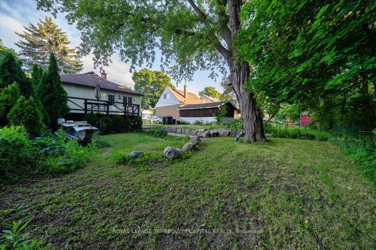 175 Clearbrooke Circle Property Photo 49