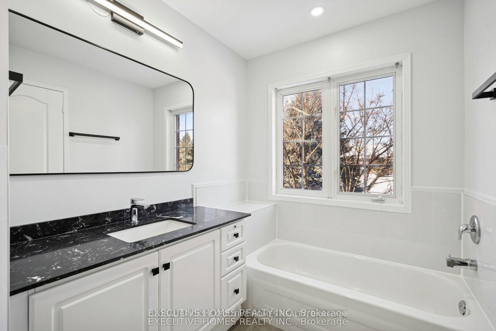 2665 Thomas Street 60 Property Photo 10