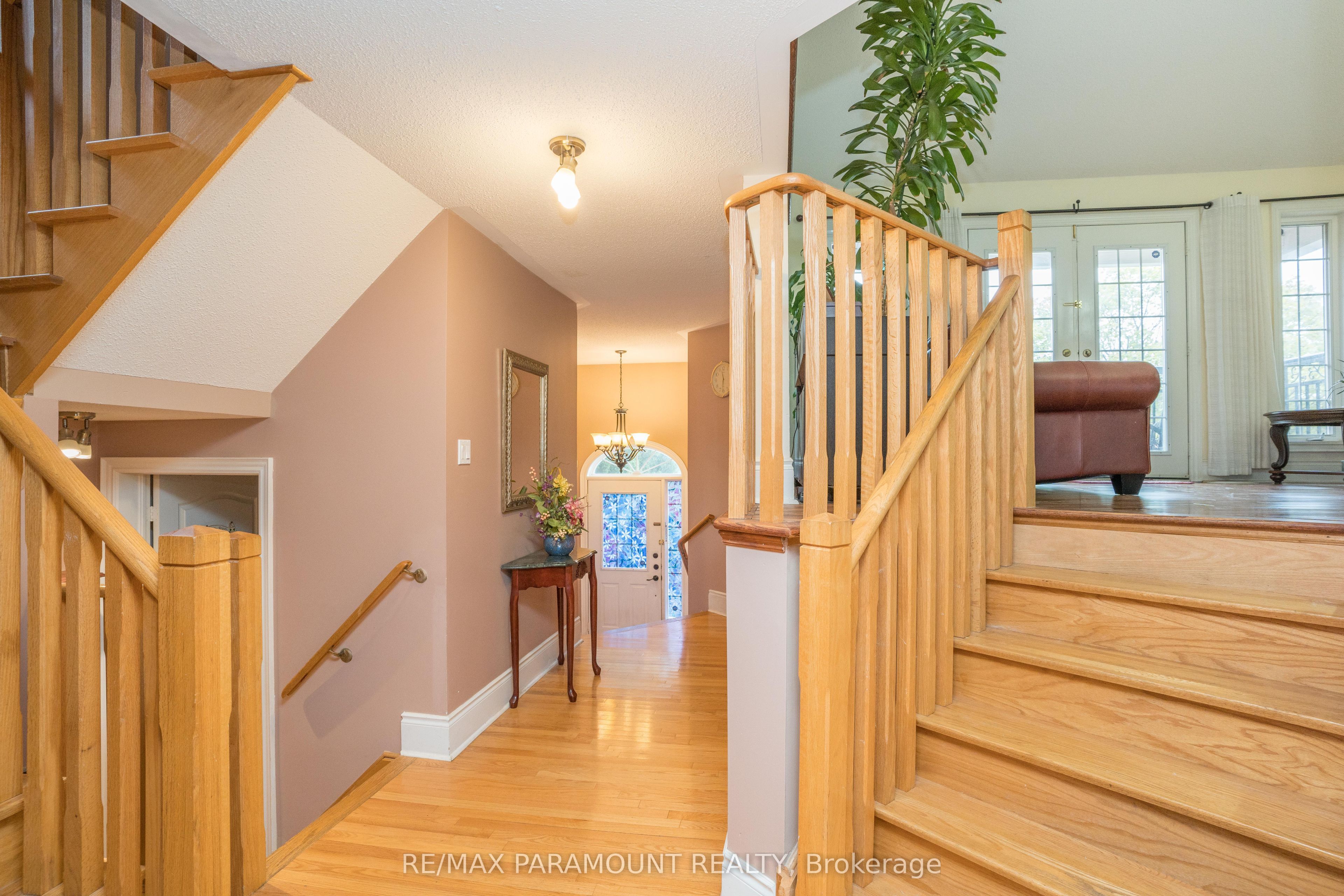19 River Rock Crescent Property Photo 4