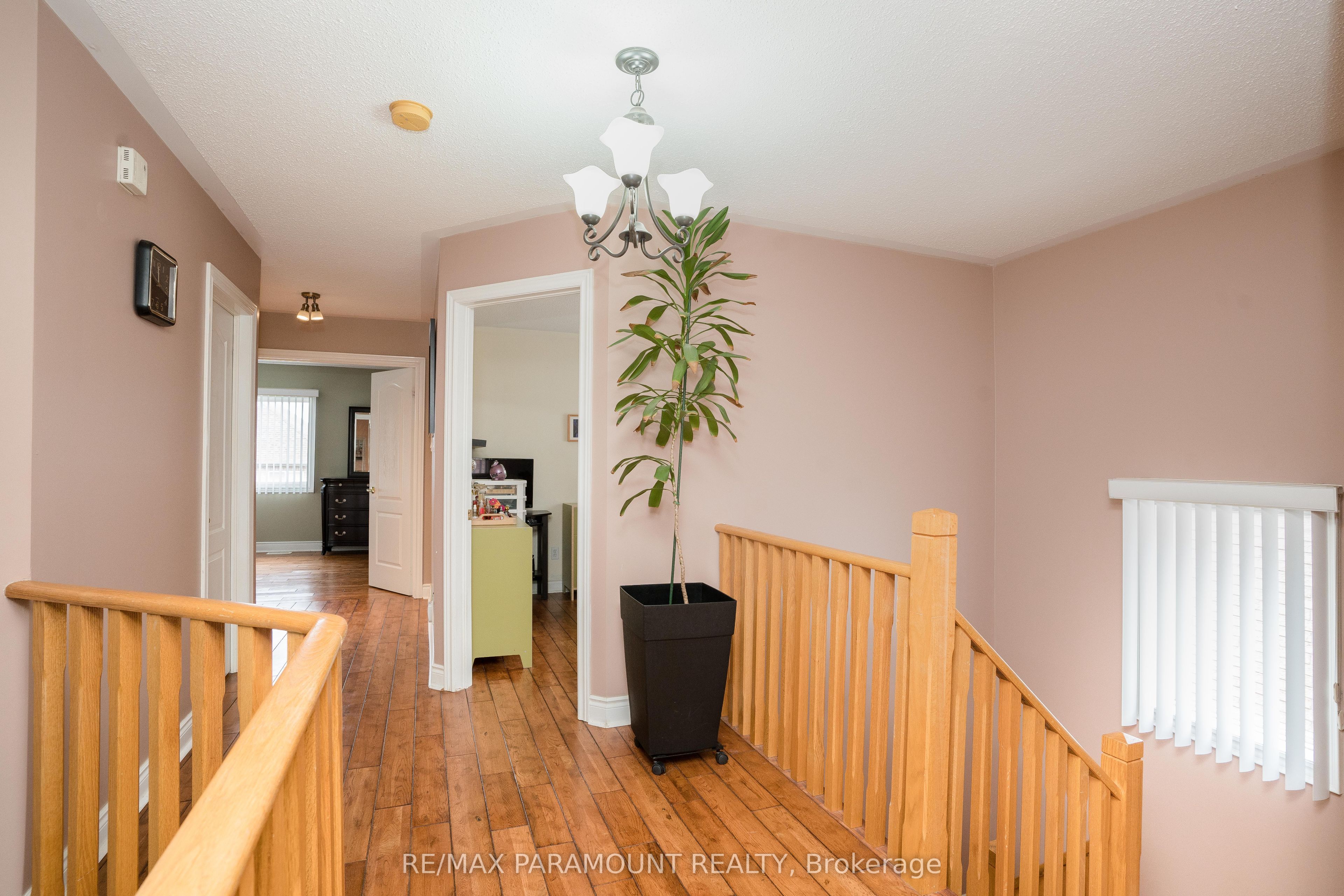 19 River Rock Crescent Property Photo 24