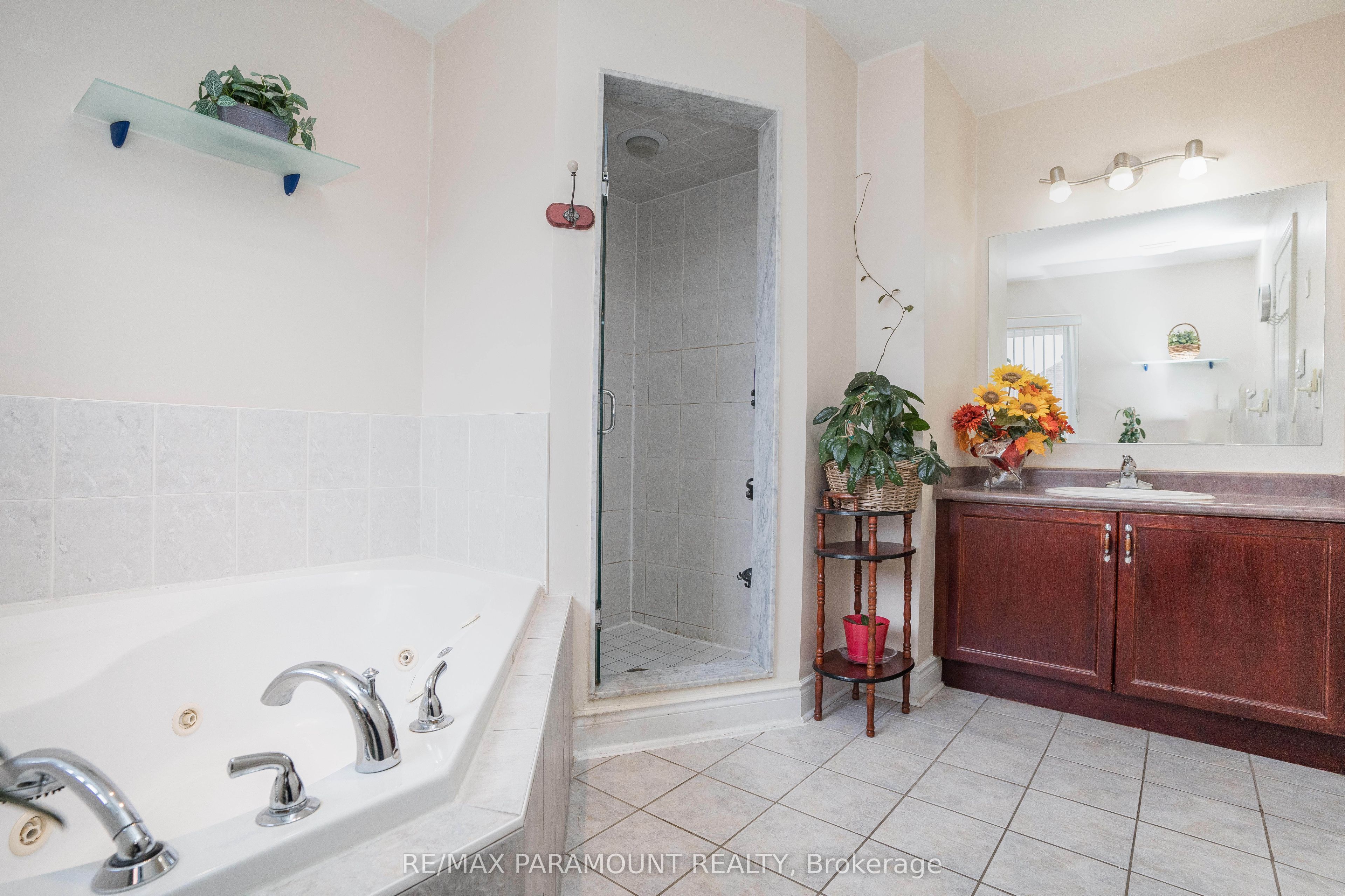 19 River Rock Crescent Property Photo 29