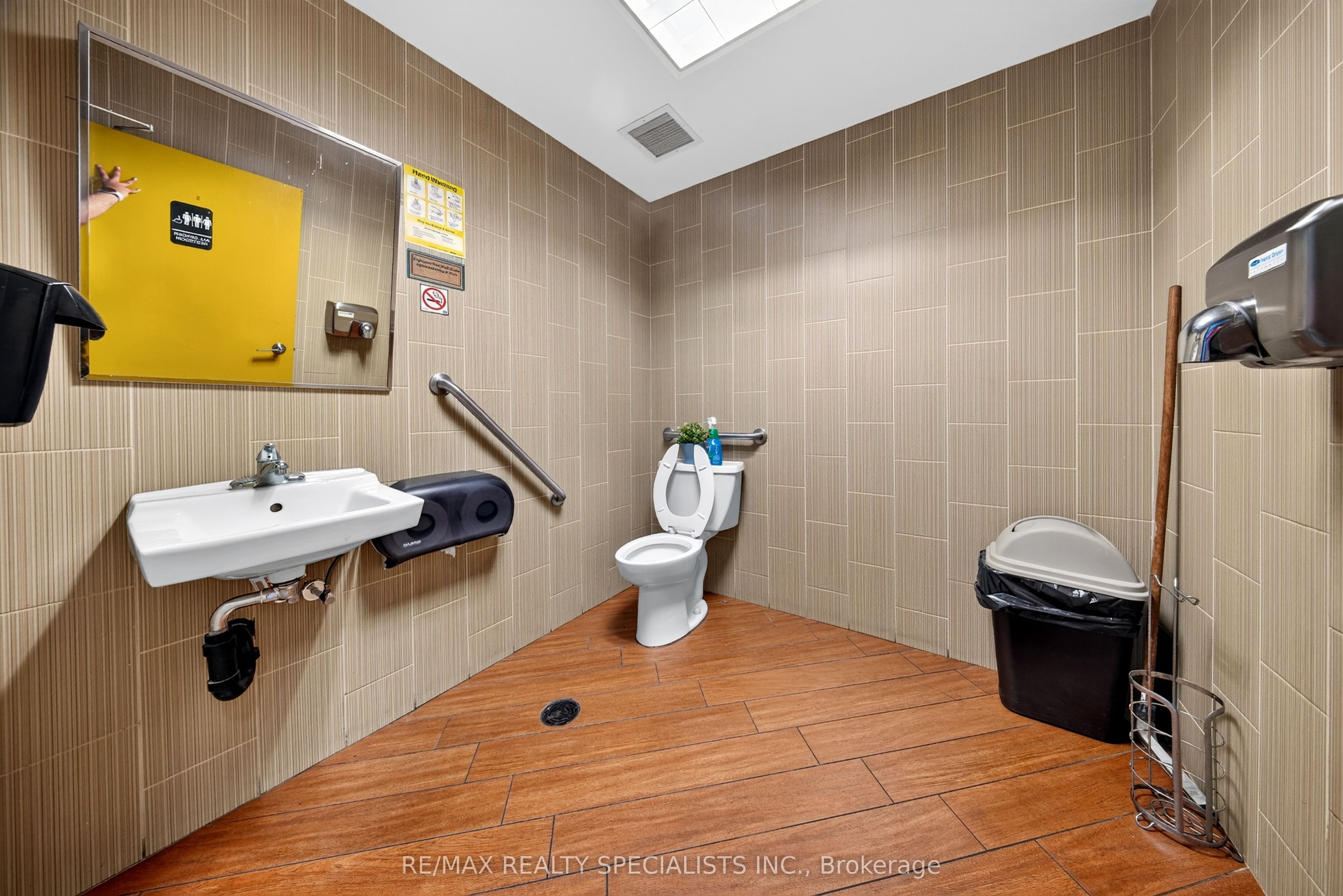 2930 Islington Avenue 3 Property Photo 16