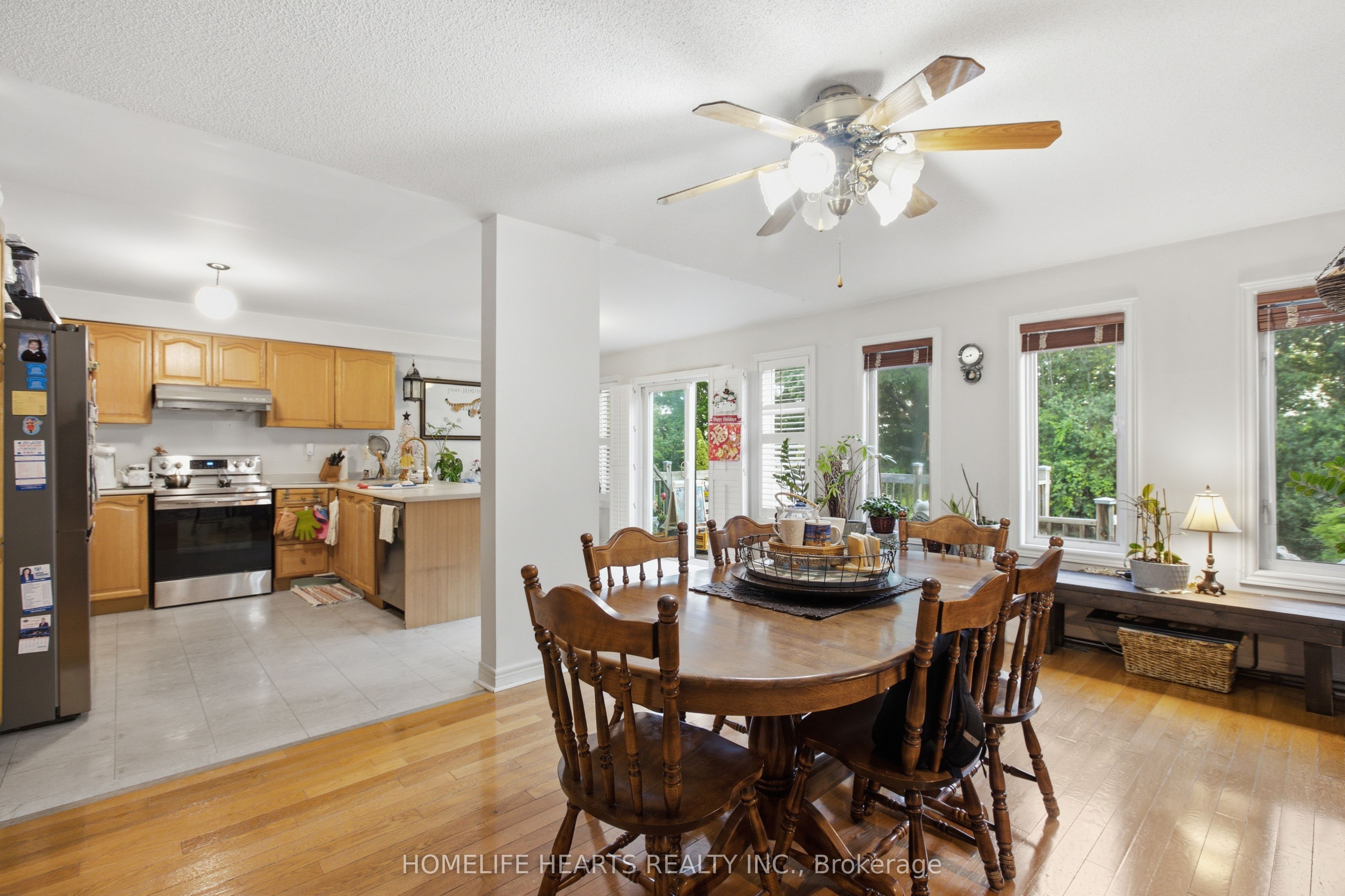 1077 Knotty Pine Grove Property Photo 14