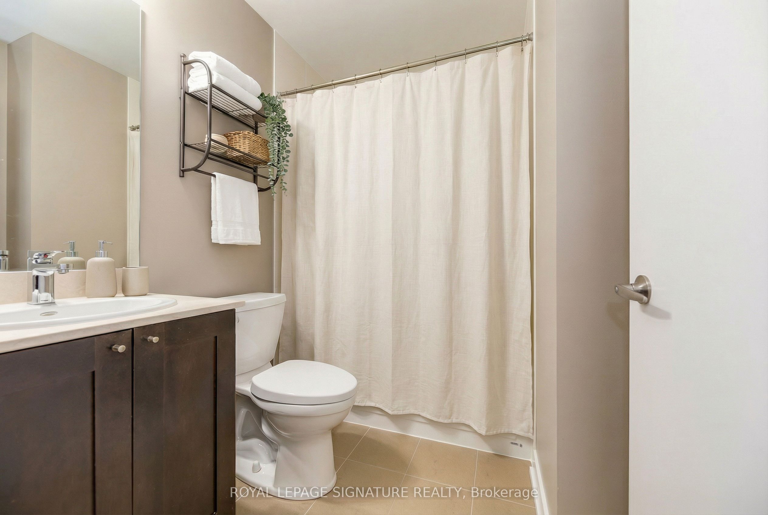 4070 Confederation Parkway 311 Property Photo 11