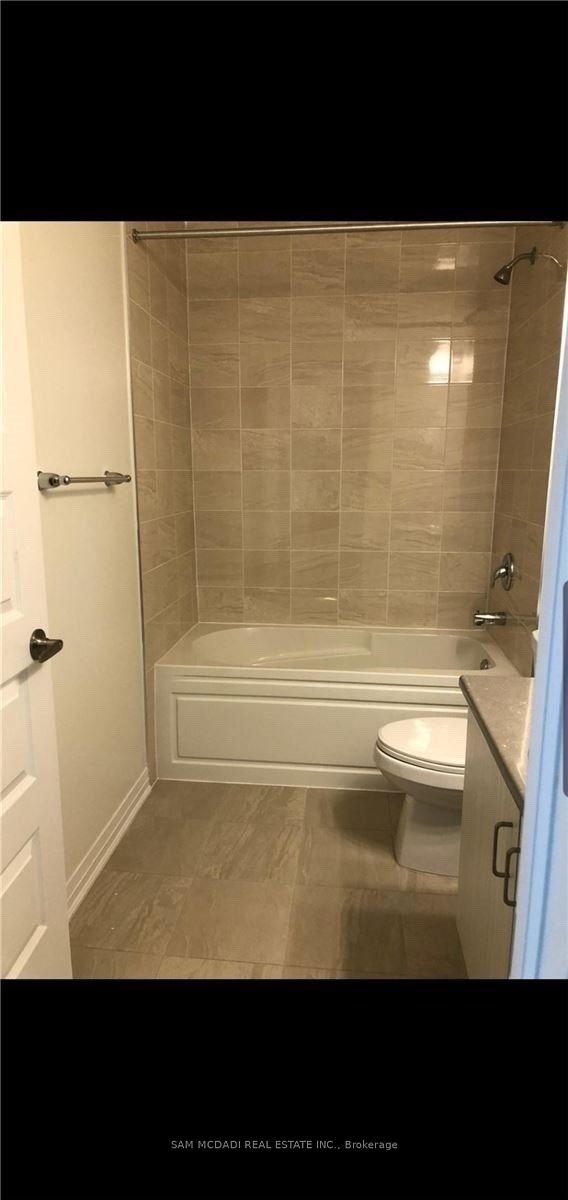 1105 Leger Way 122 Property Photo 4