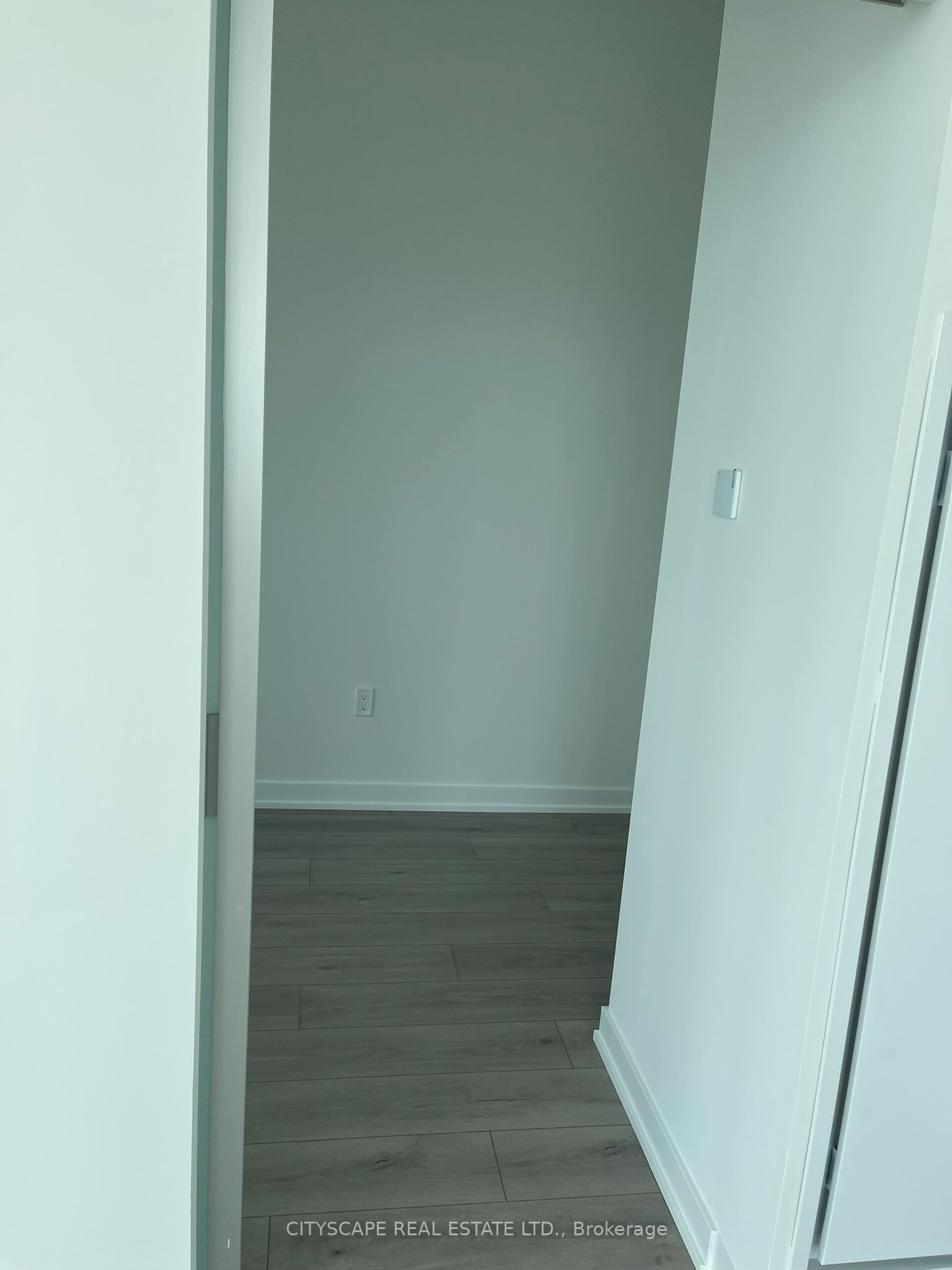 1 Fairview Road E Property Photo 11