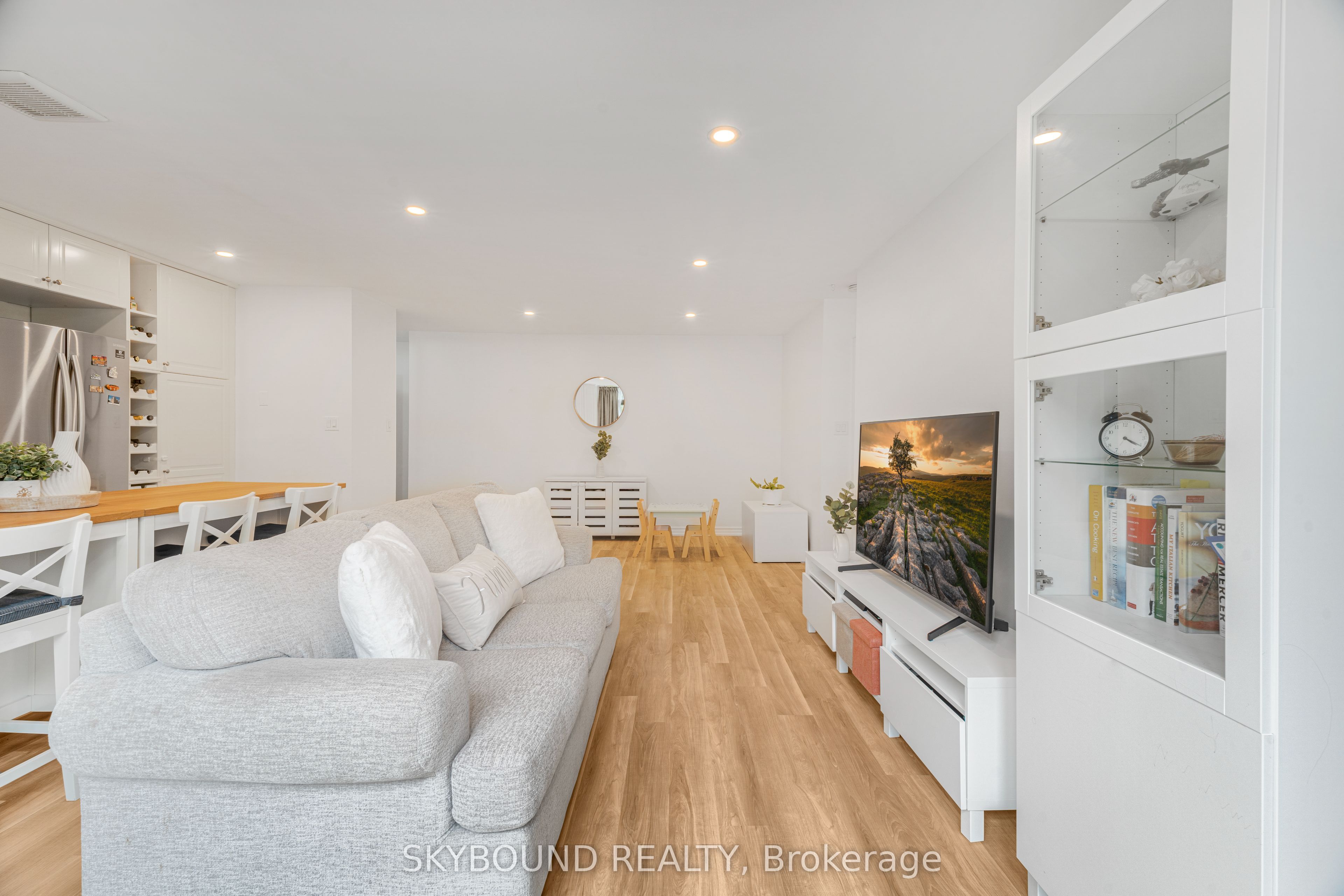 200 Robert Speck Parkway 108 Property Photo 15