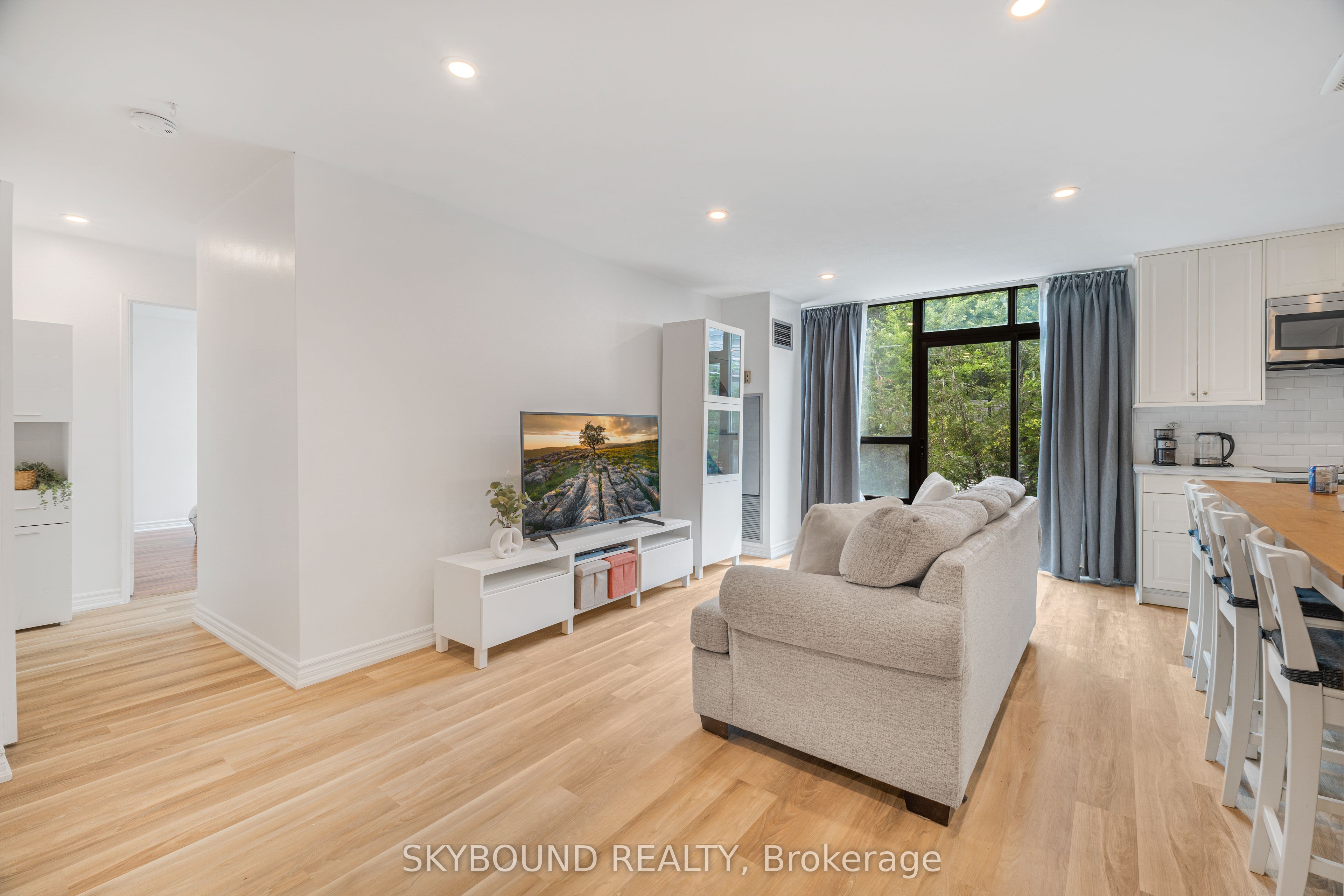 200 Robert Speck Parkway 108 Property Photo 20