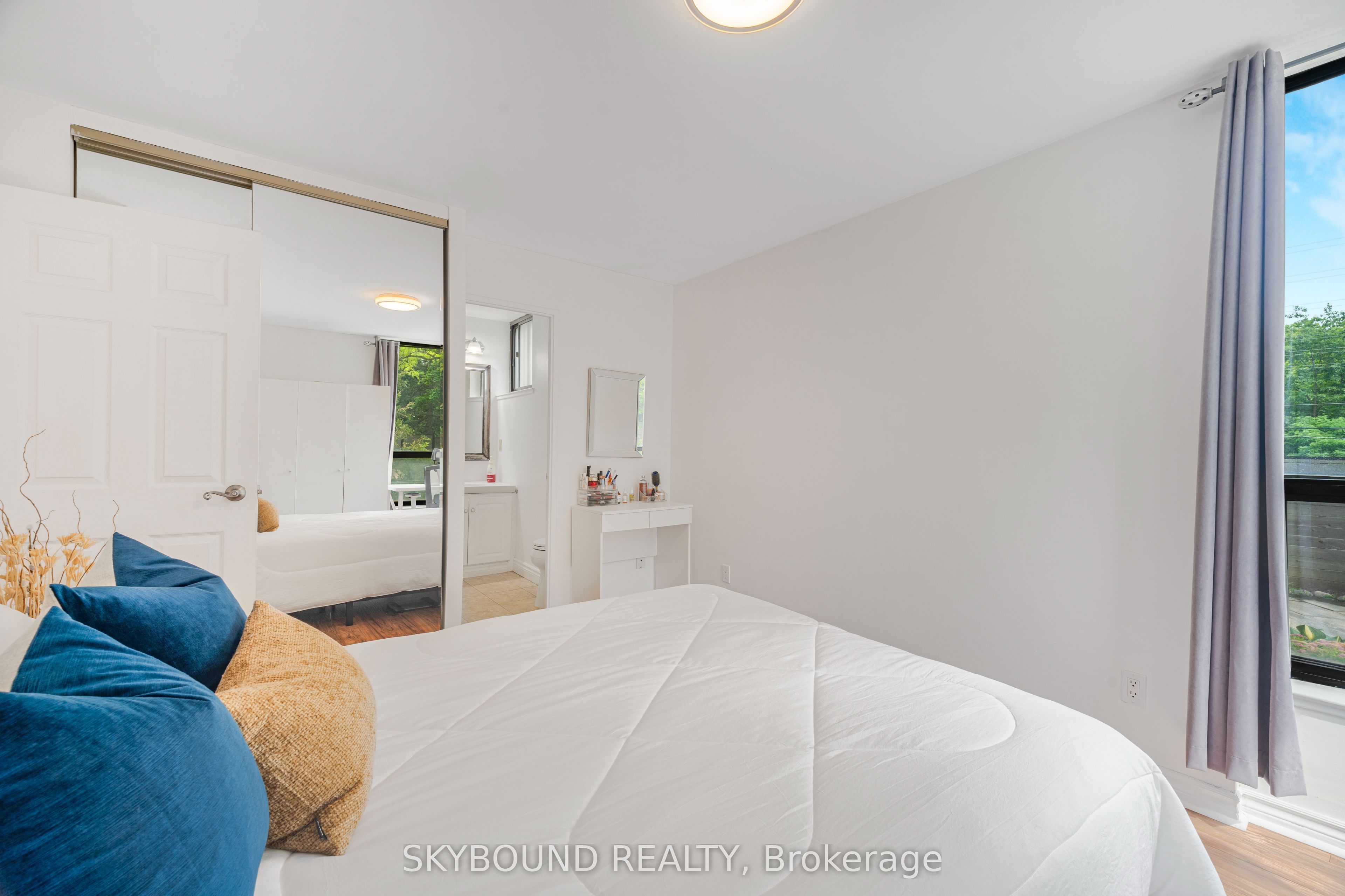 200 Robert Speck Parkway 108 Property Photo 25