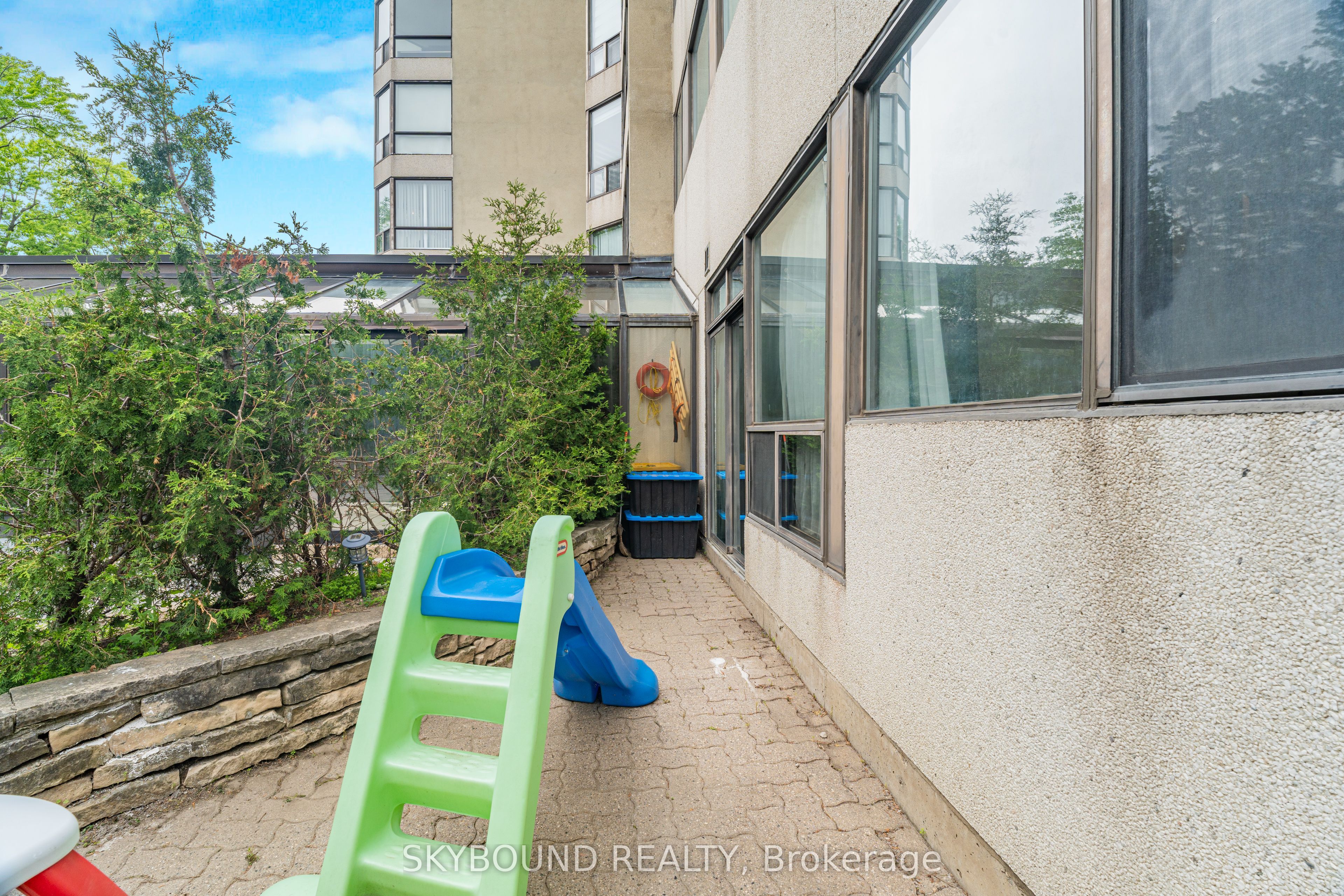 200 Robert Speck Parkway 108 Property Photo 33