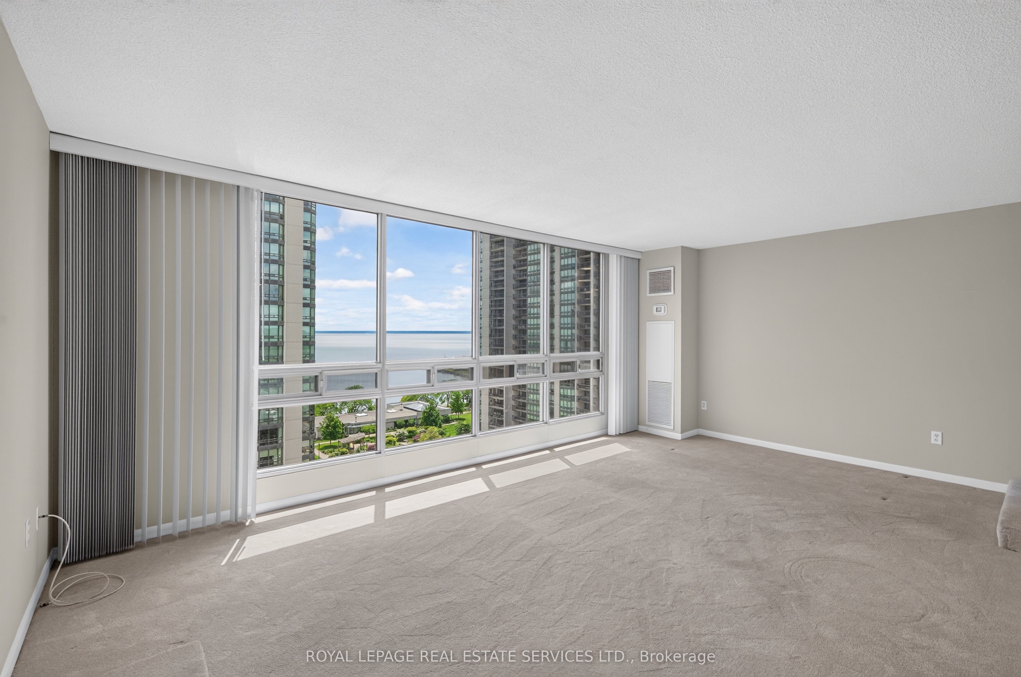 2175 Marine Drive 1208 Property Photo 16