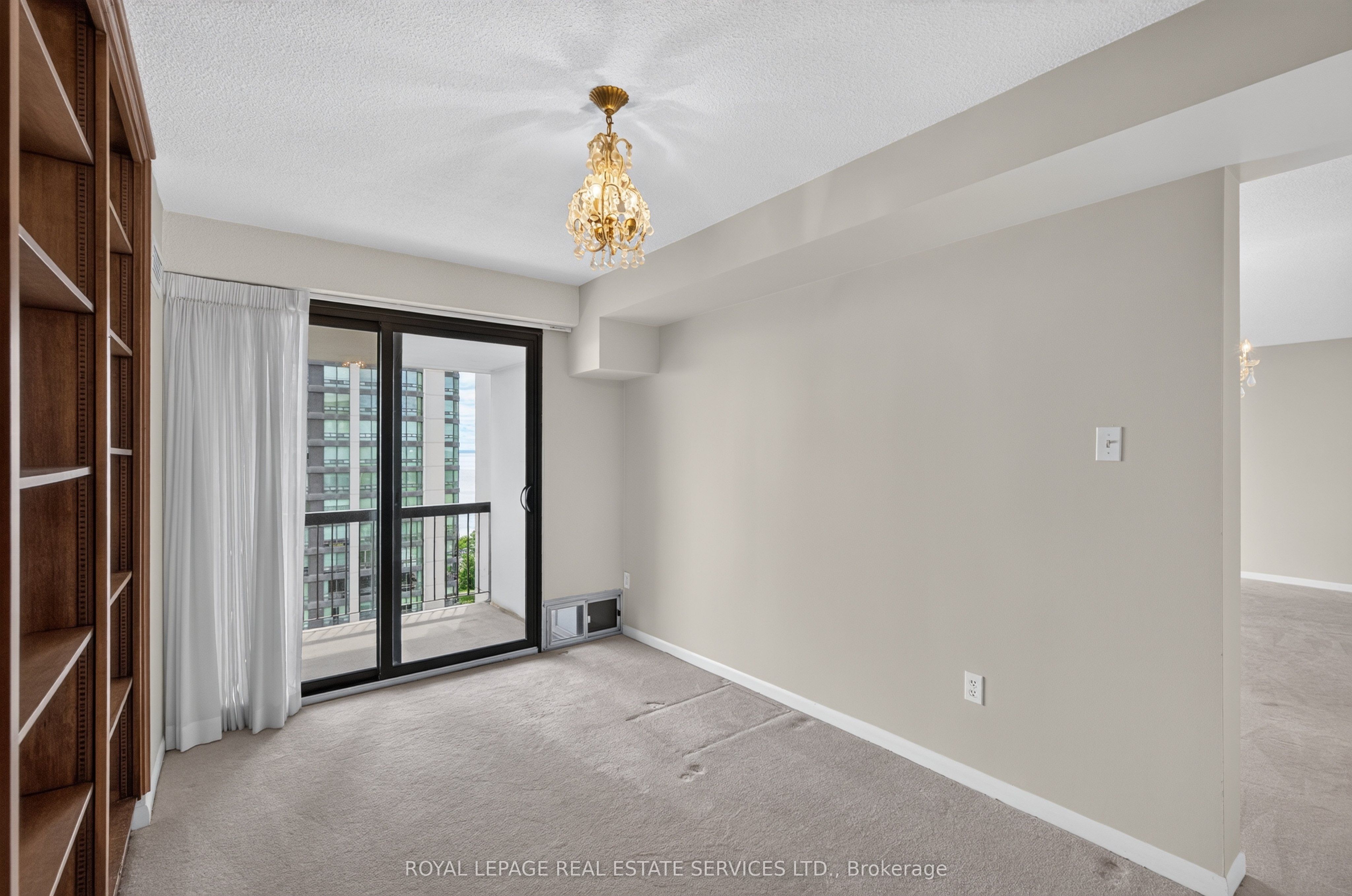 2175 Marine Drive 1208 Property Photo 21