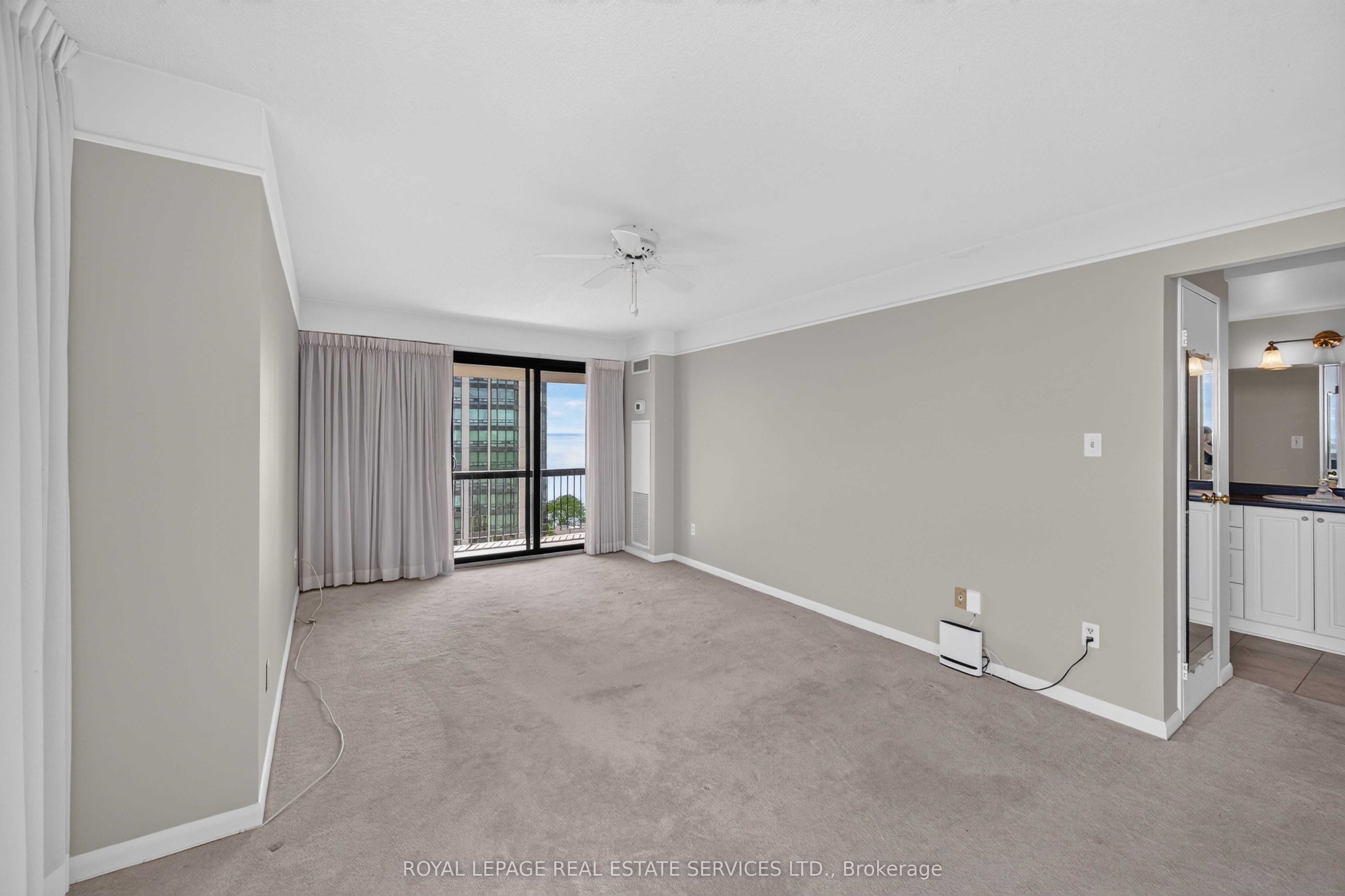 2175 Marine Drive 1208 Property Photo 23