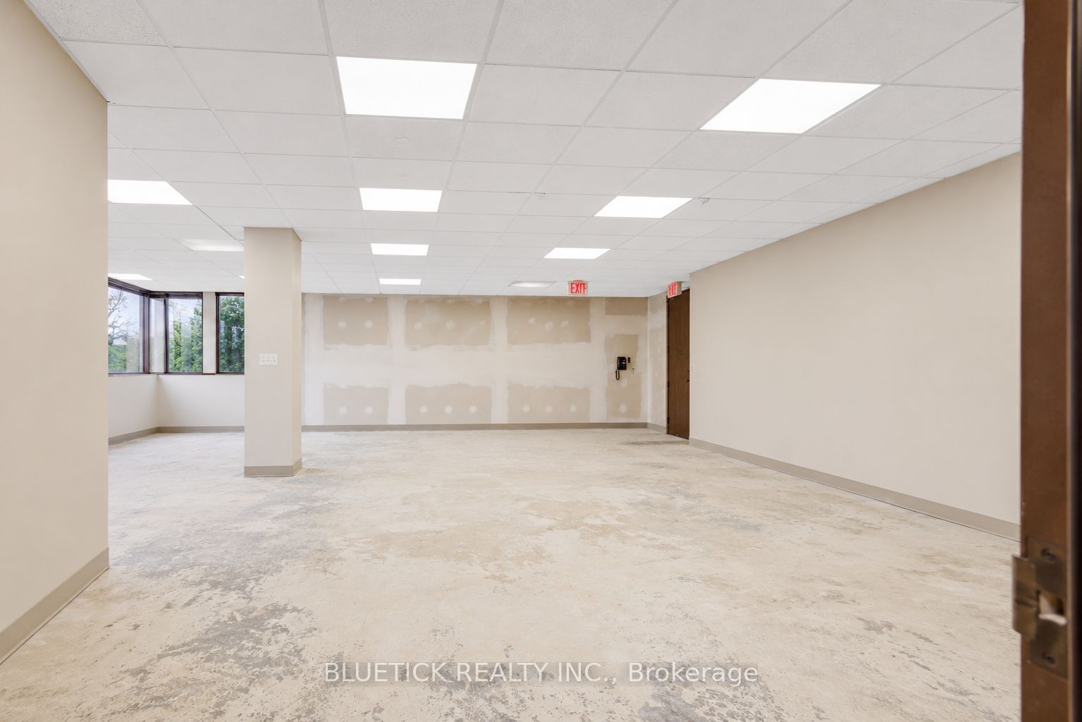 700 Dorval Drive 202 Property Photo 3