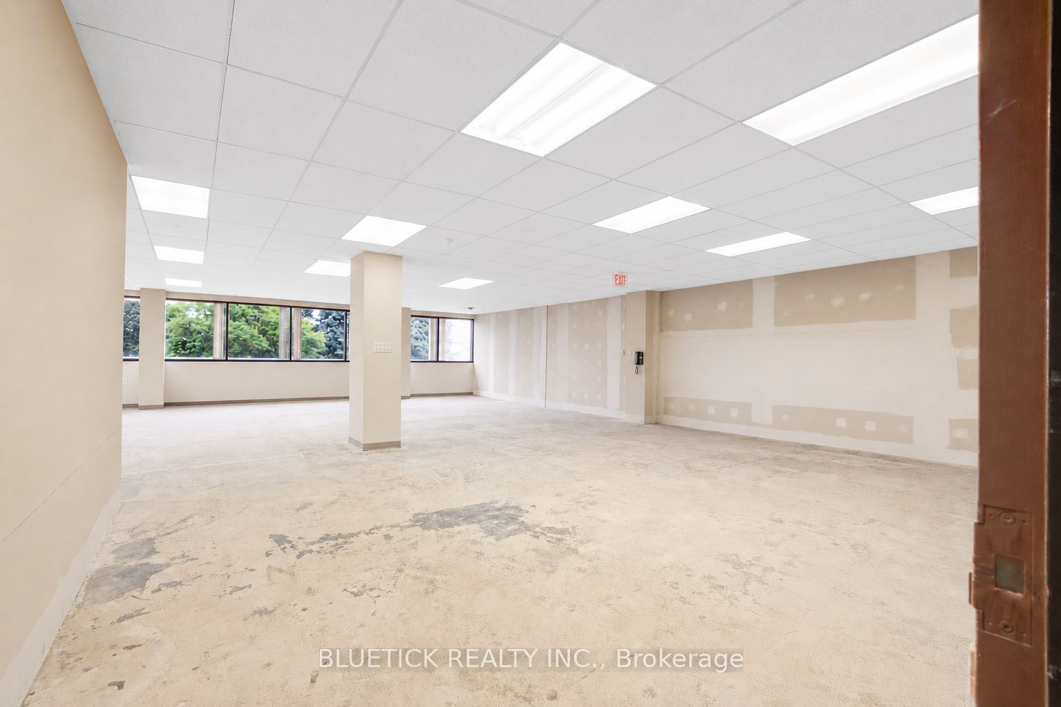700 Dorval Drive 202 Property Photo 5