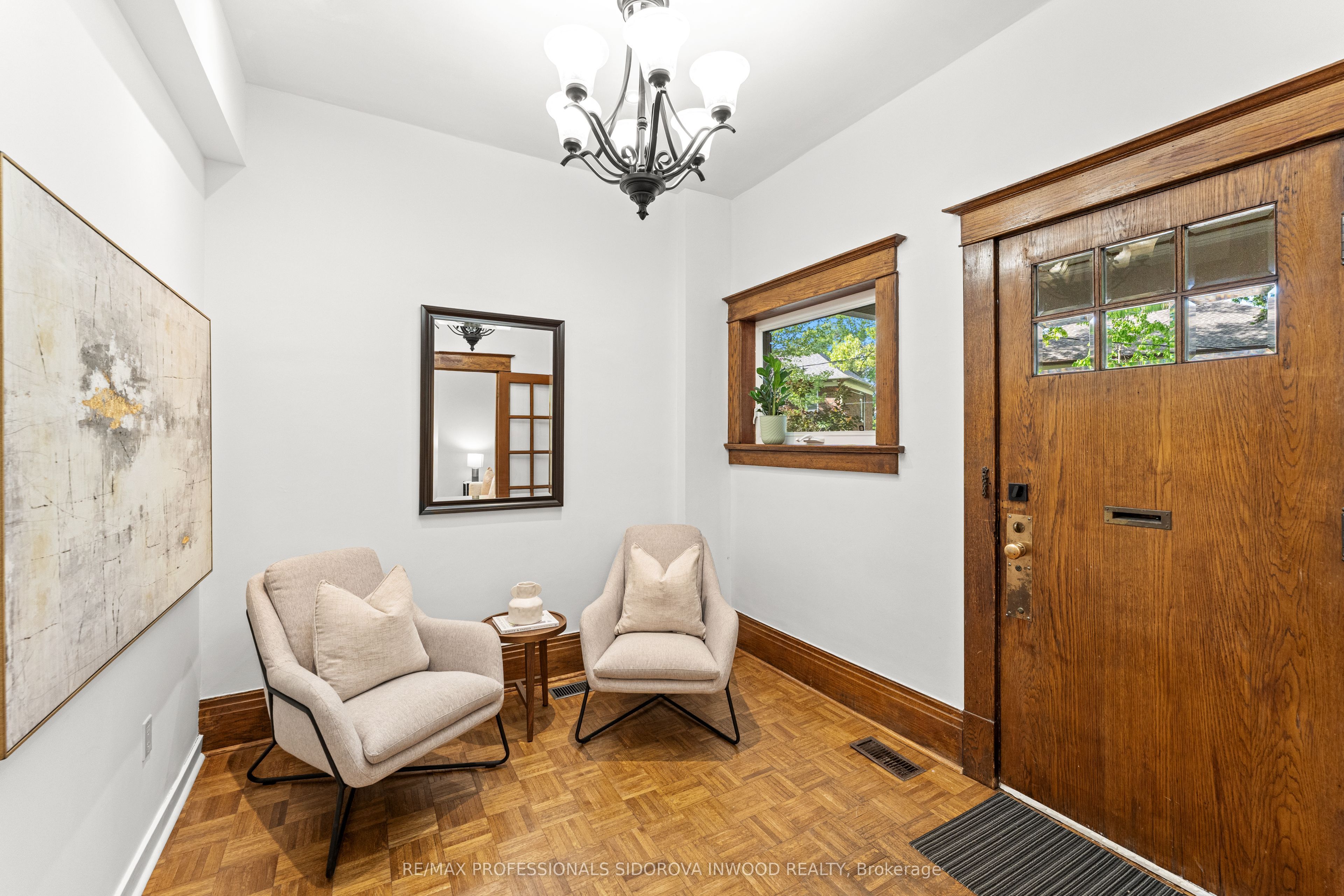 13 Evelyn Crescent Property Photo 5