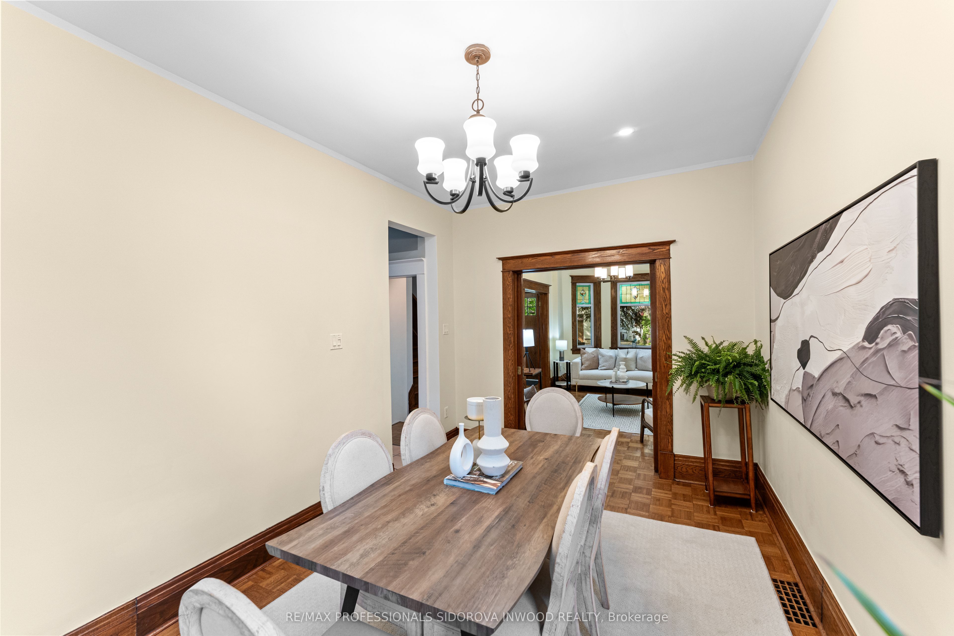 13 Evelyn Crescent Property Photo 8