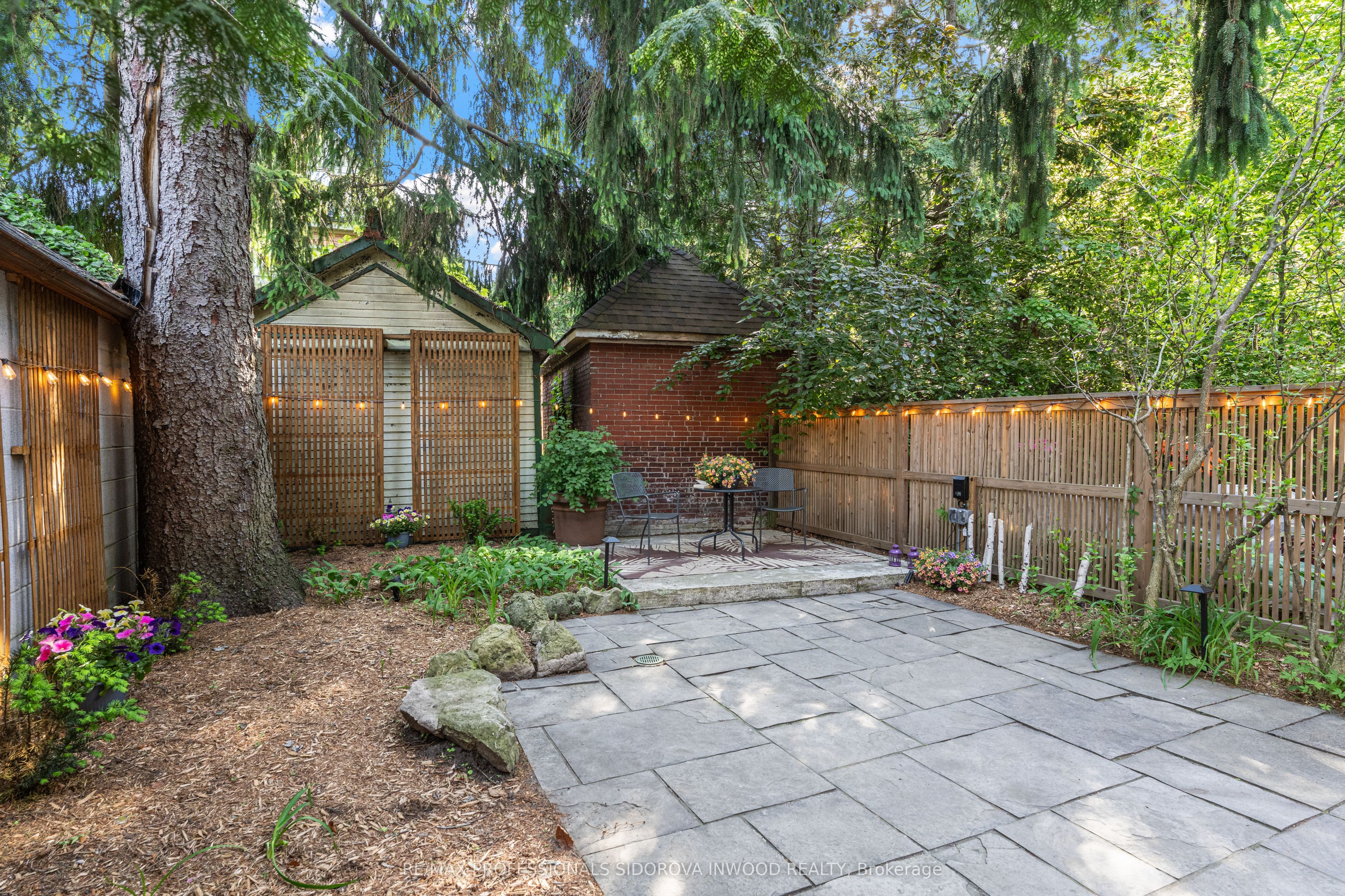 13 Evelyn Crescent Property Photo 38
