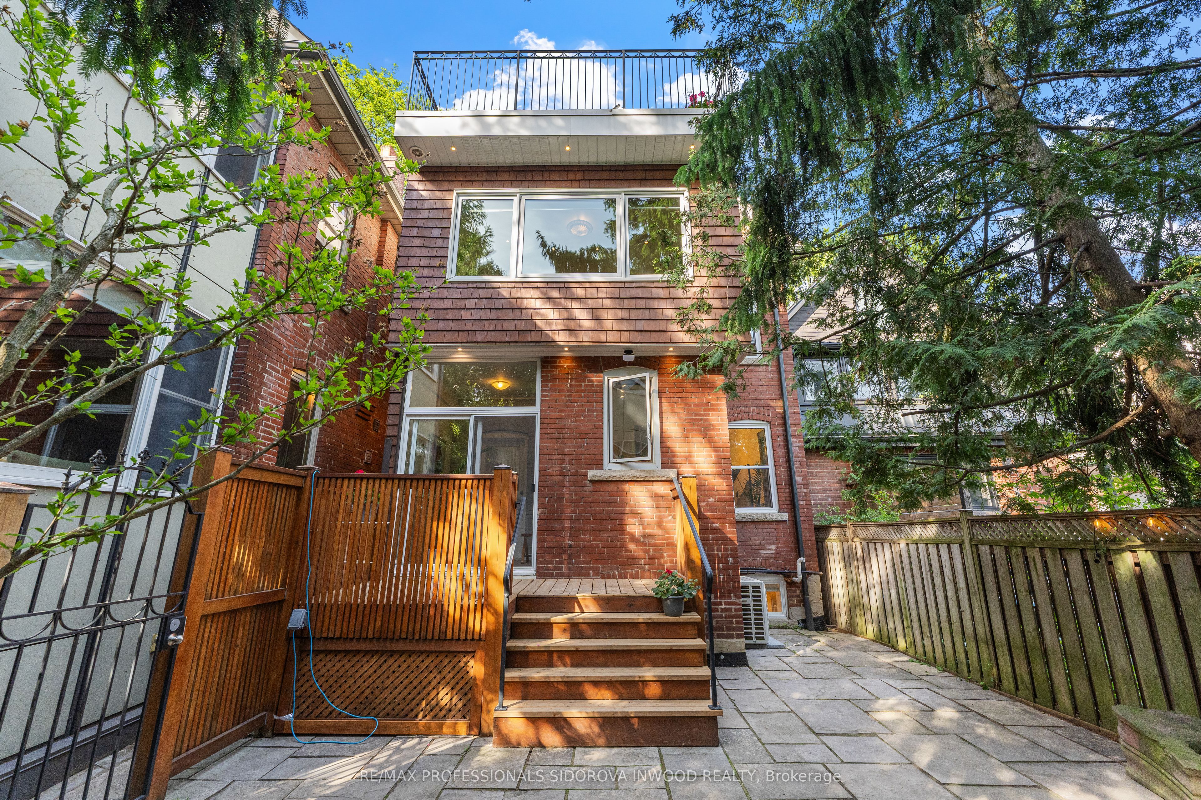 13 Evelyn Crescent Property Photo 40