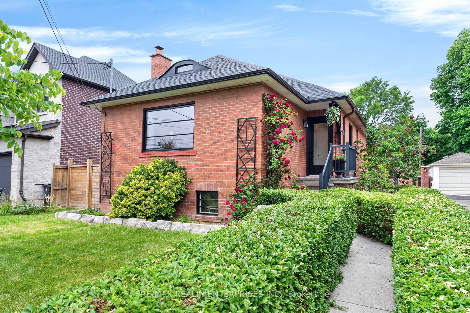 233 Rosemount Avenue Property Photo 1
