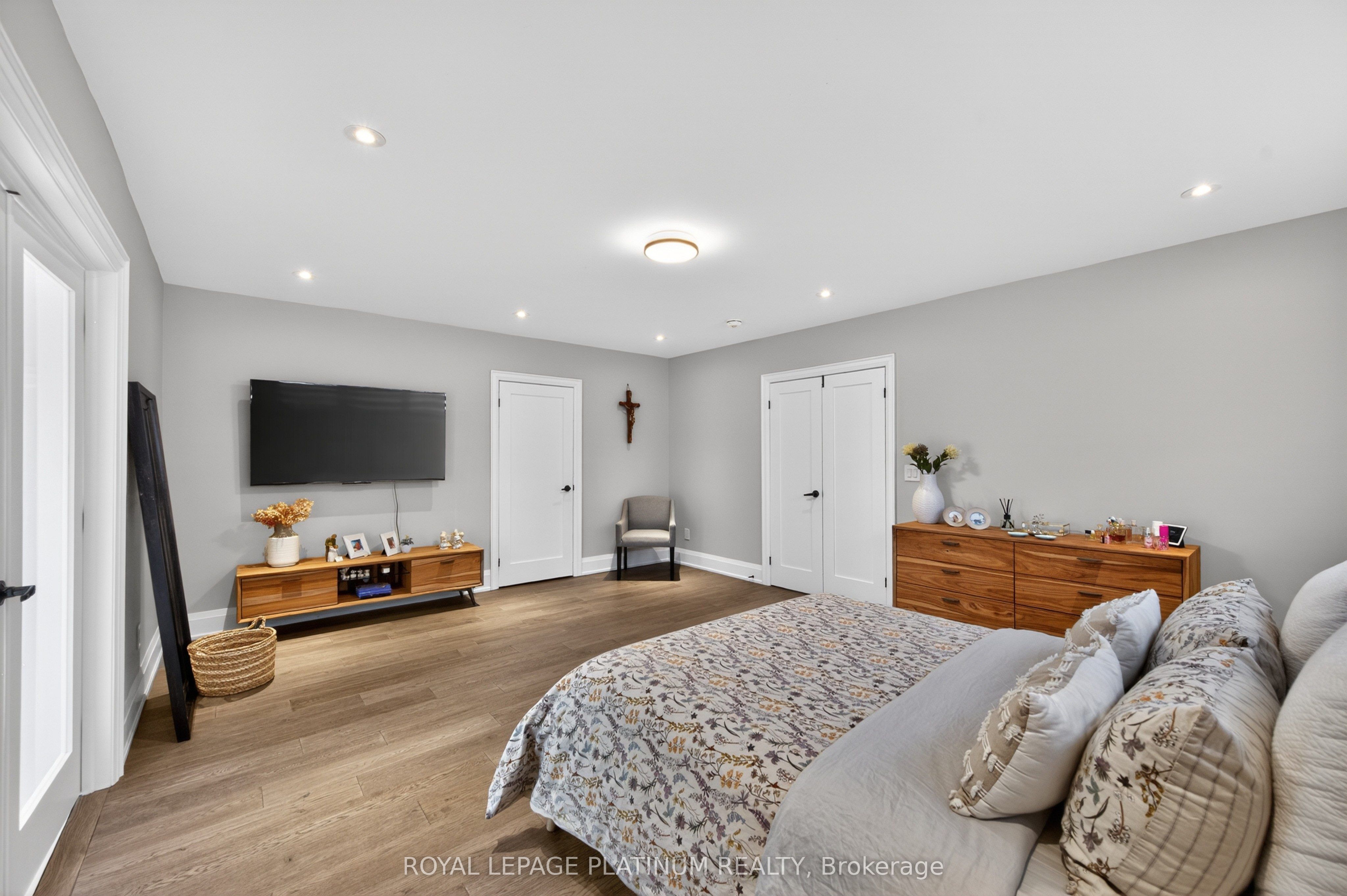 13 Arch Road Property Photo 21