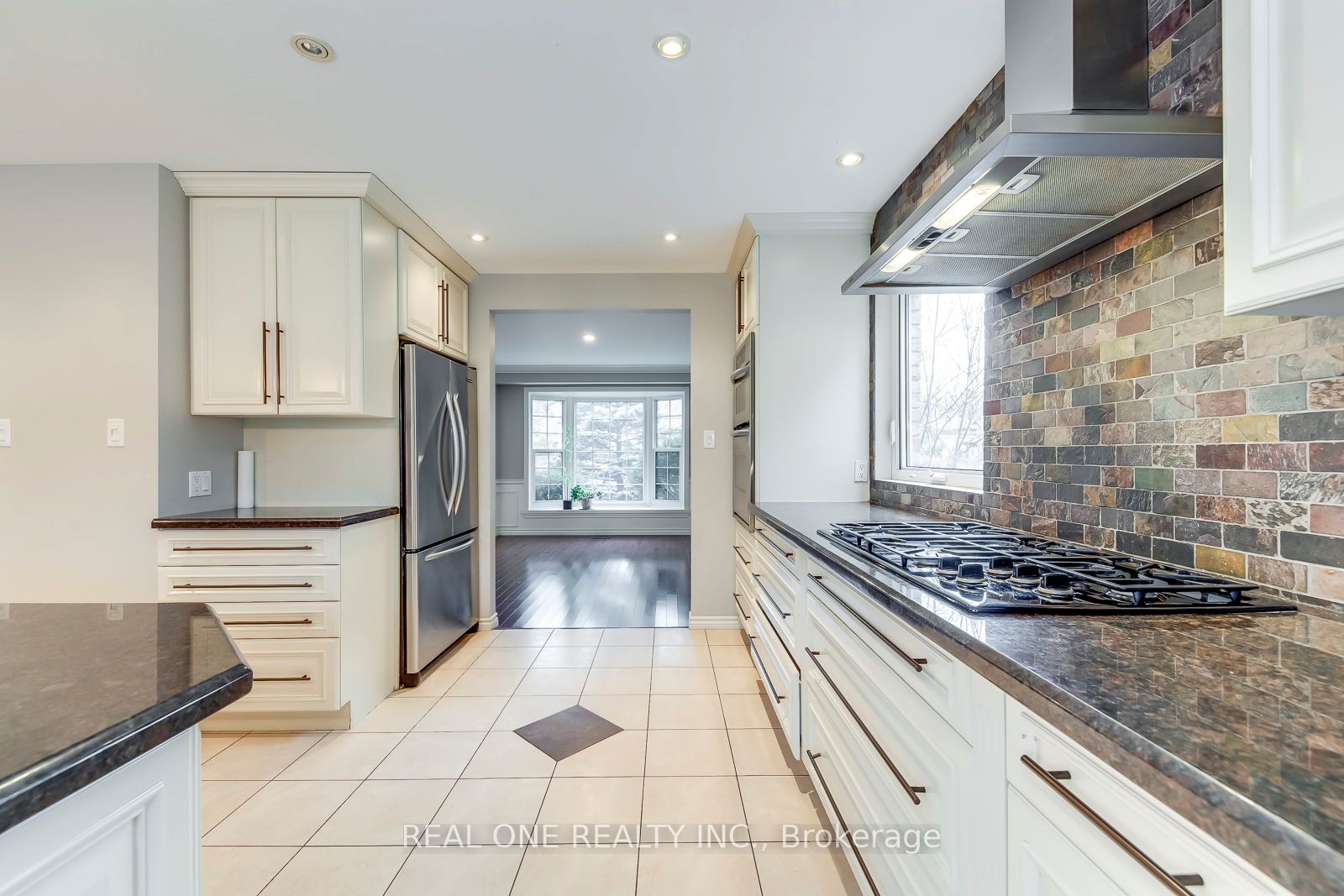 120 Blyth Crescent Property Photo 15