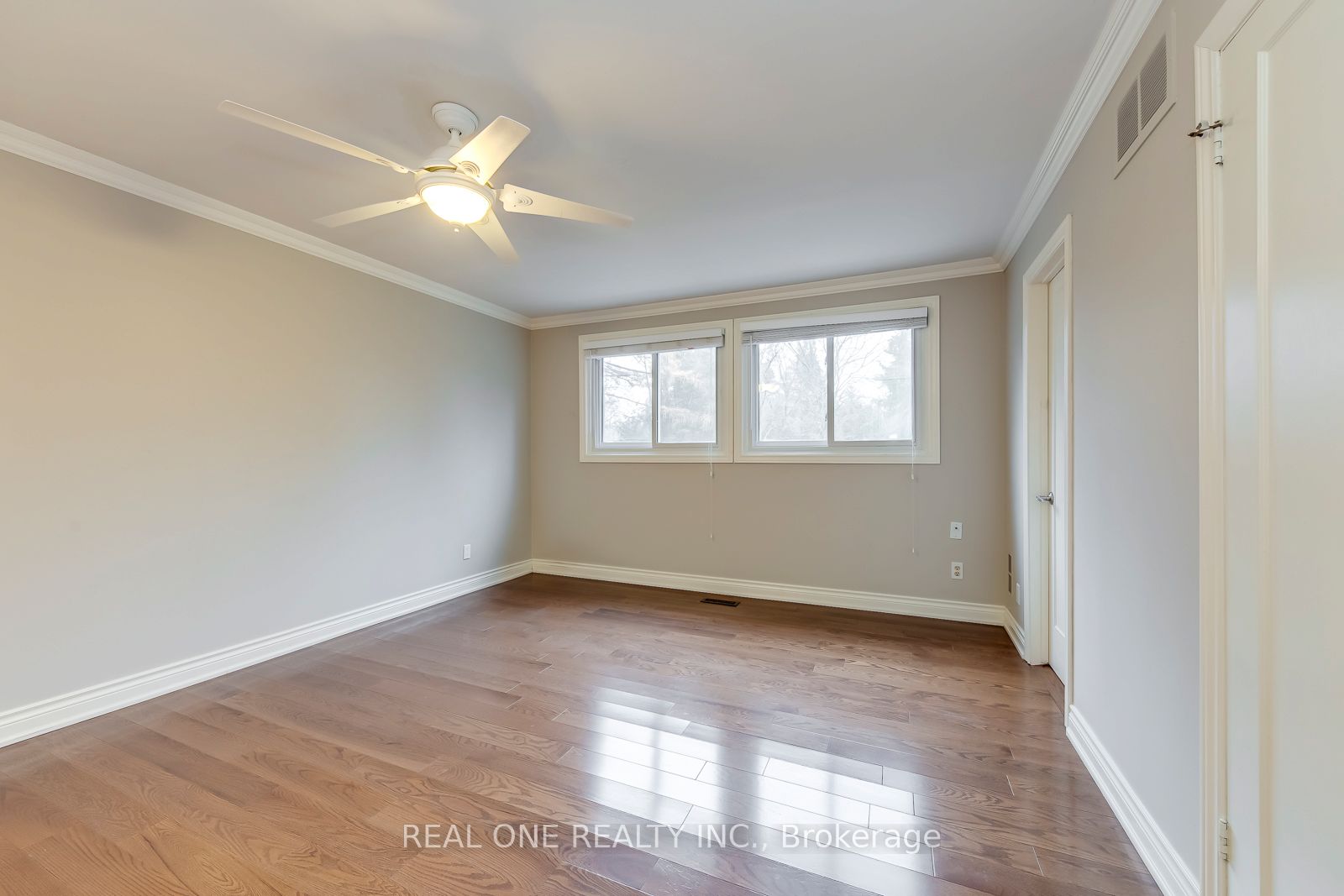 120 Blyth Crescent Property Photo 20