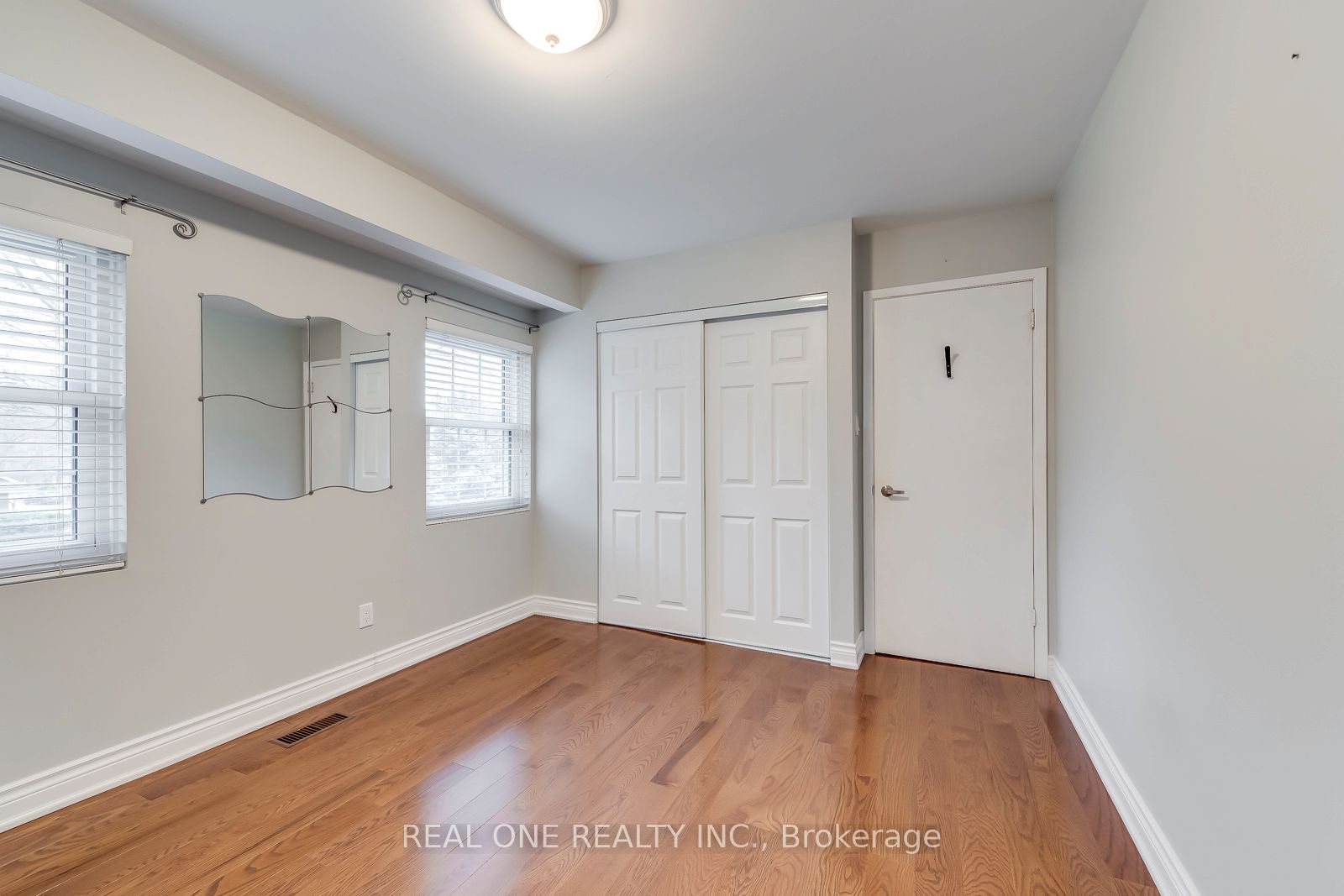 120 Blyth Crescent Property Photo 24