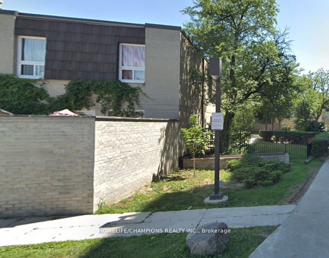 23 Four Winds Drive 14 Property Photo 1