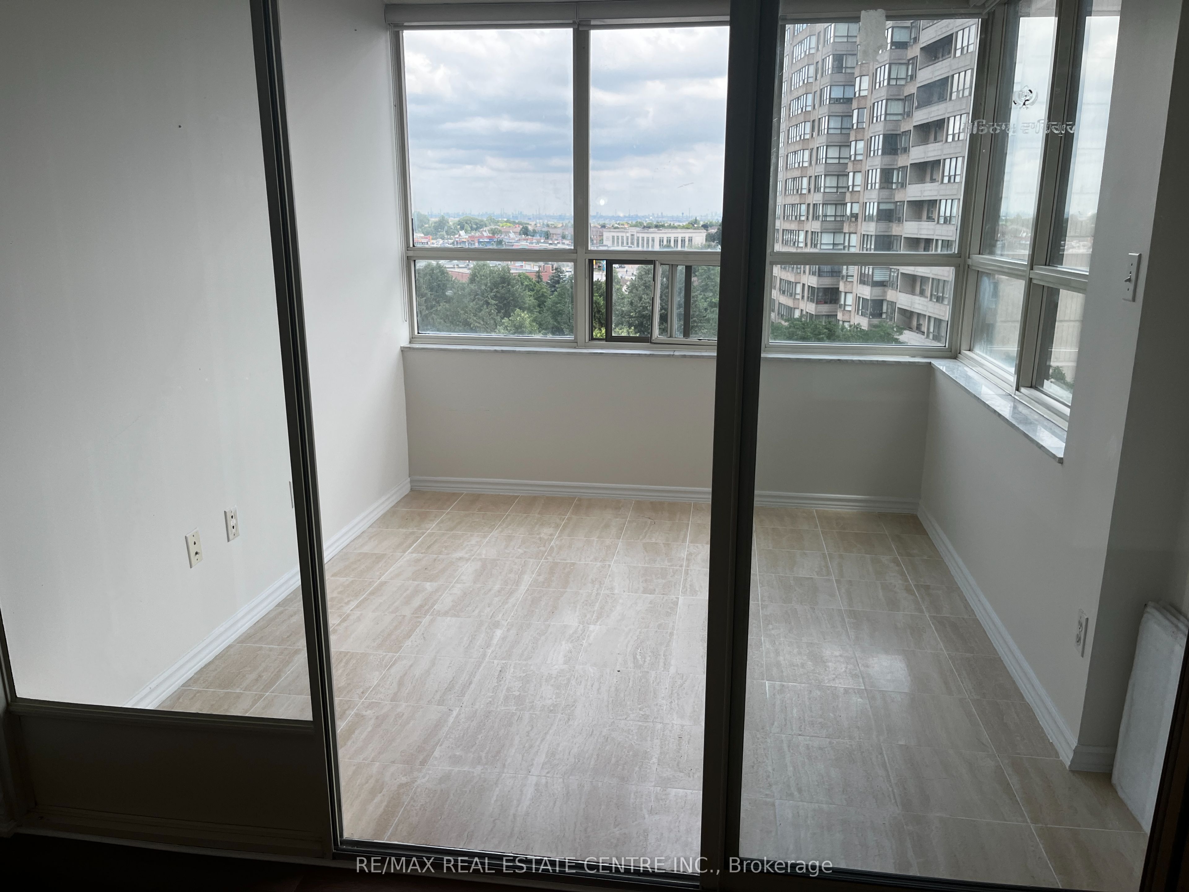 30 Malta Avenue E 802 Property Photo 13