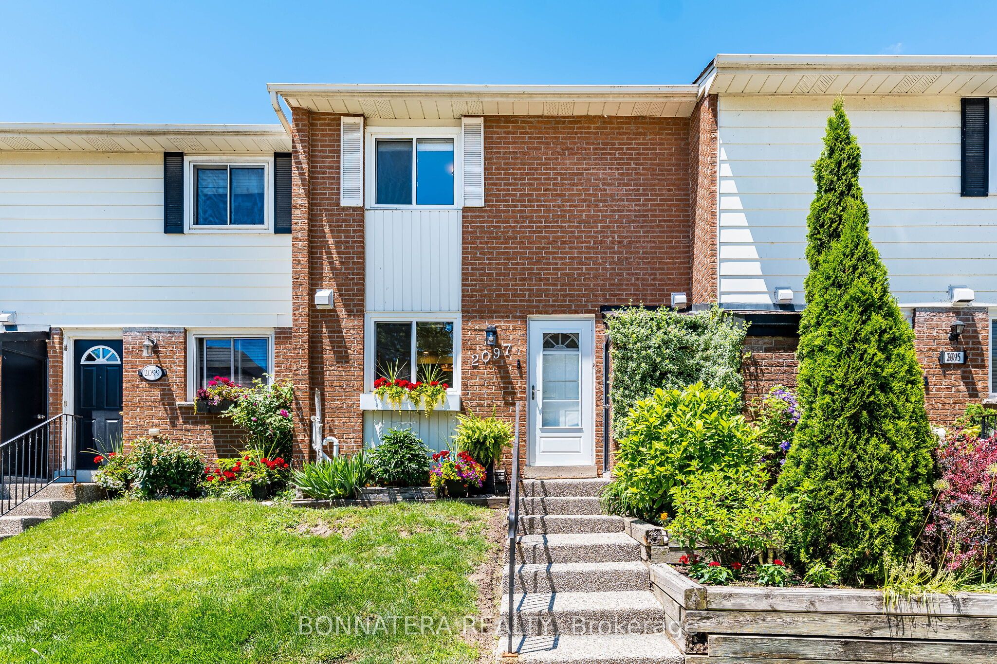 2097 Marine Drive Property Photo 1