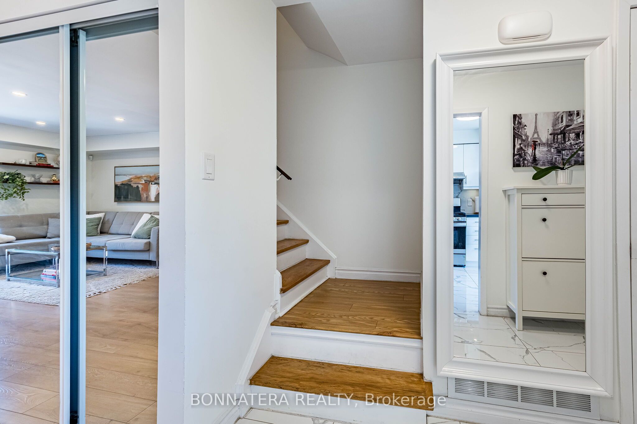 2097 Marine Drive Property Photo 6