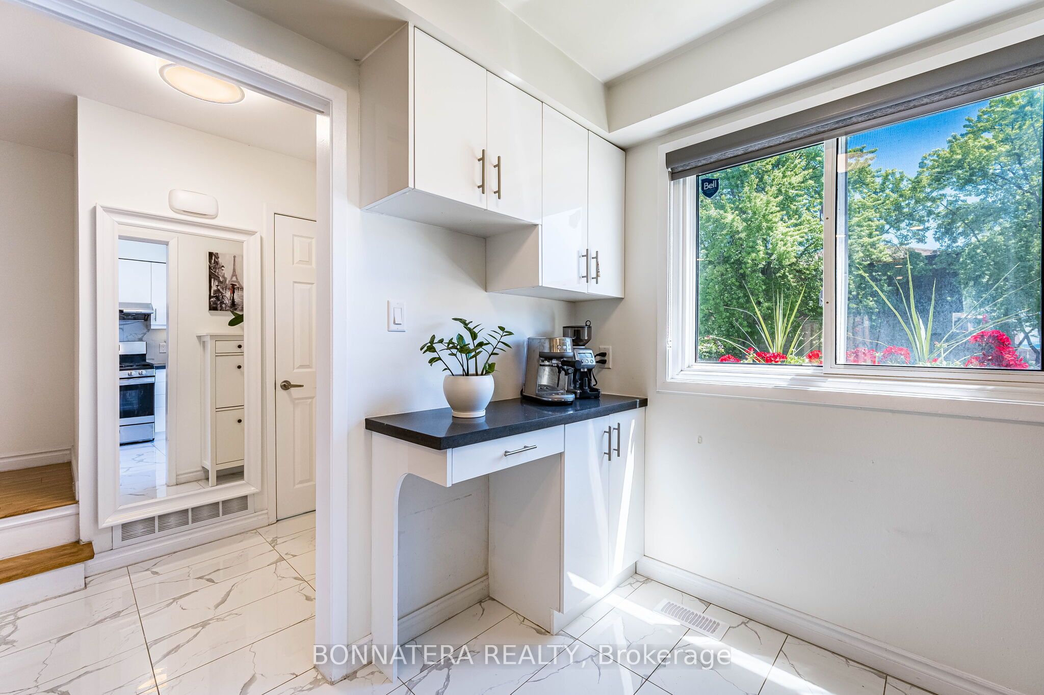 2097 Marine Drive Property Photo 9