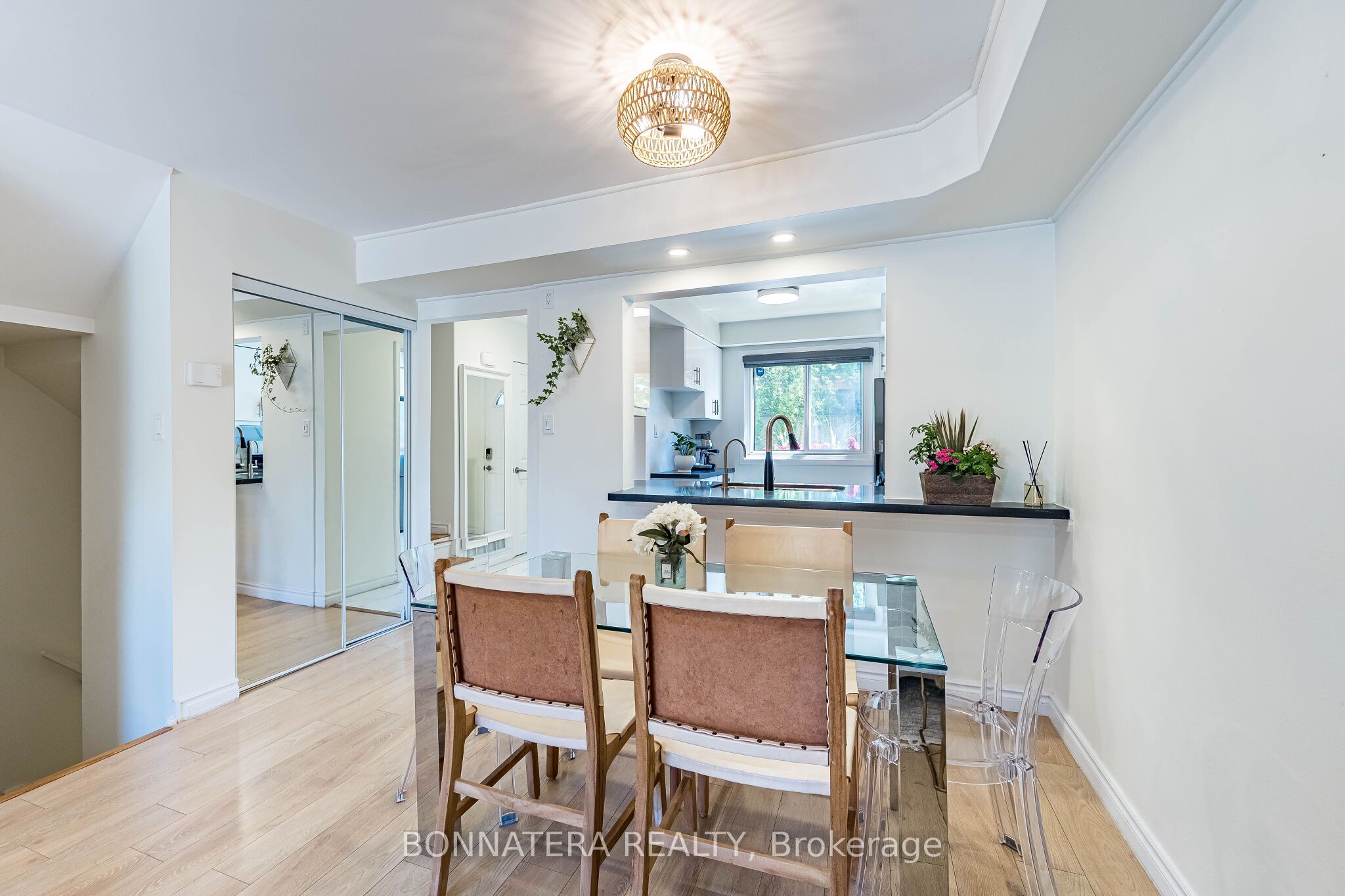 2097 Marine Drive Property Photo 15