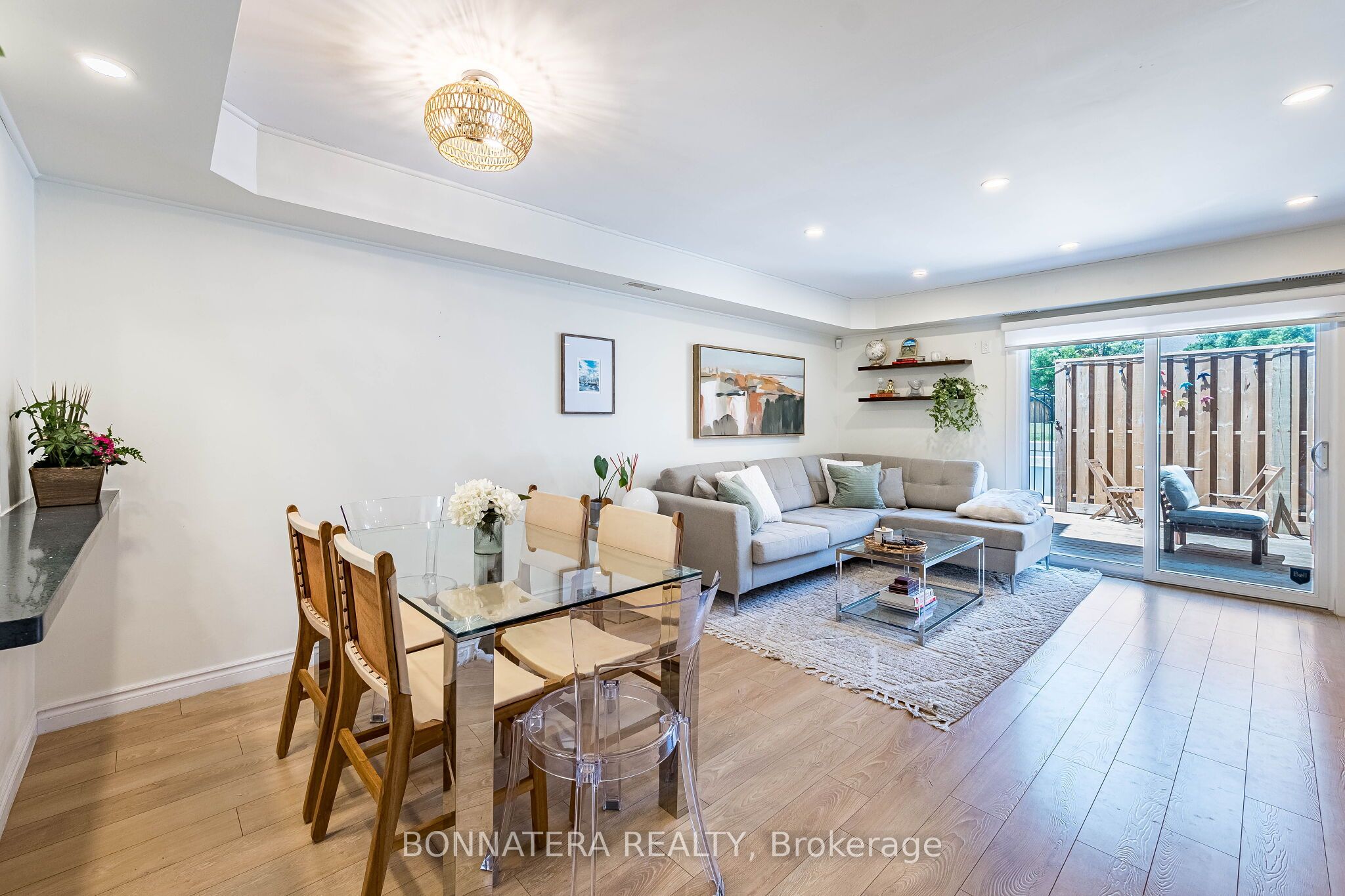 2097 Marine Drive Property Photo 16