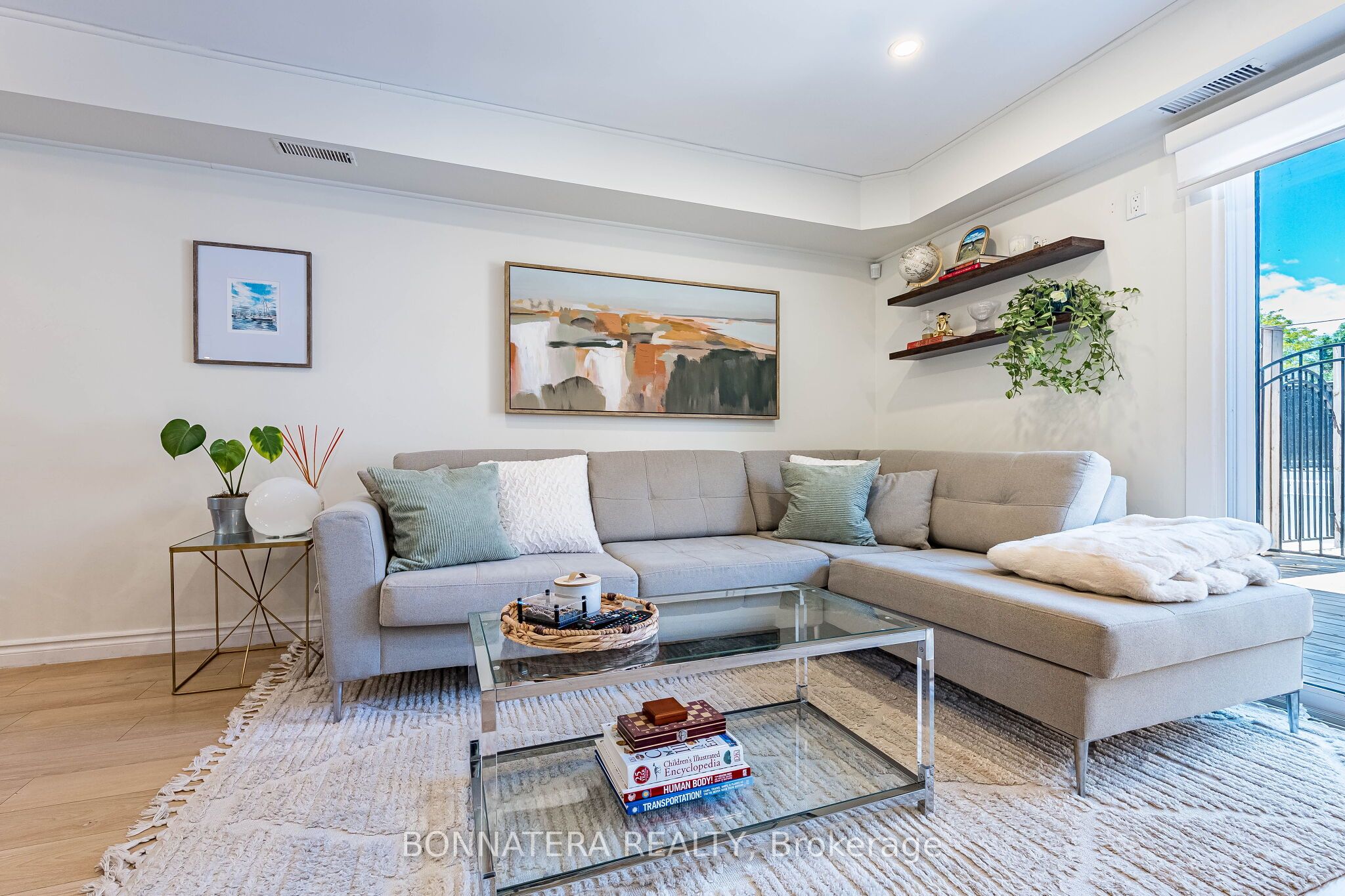 2097 Marine Drive Property Photo 20